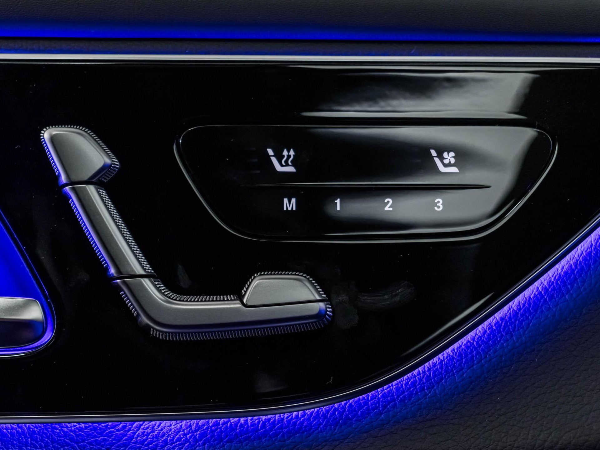 MERCEDES-BENZ GLC 450 d 4MATIC-image-12