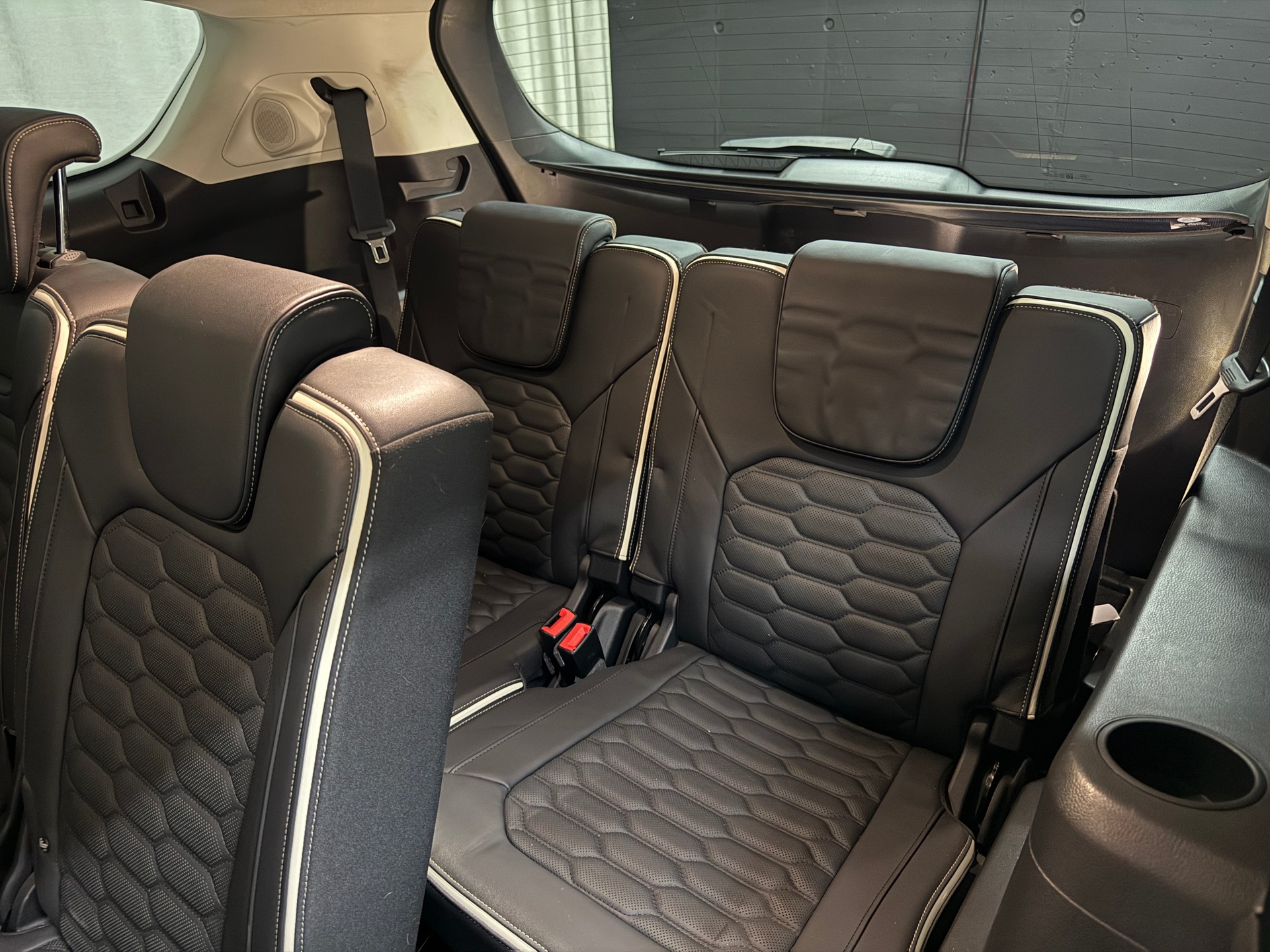 FORD S-Max 2.0 TDCi Vignale PowerShift-image-8
