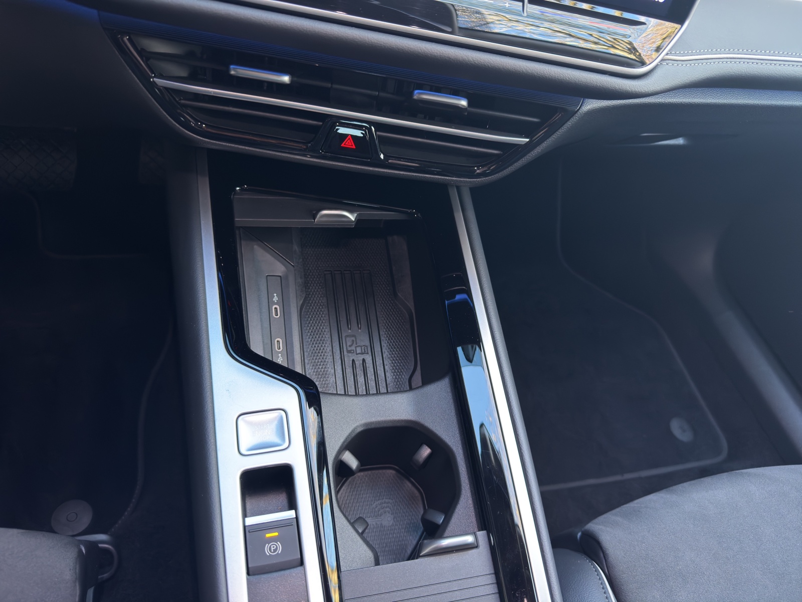 VW Passat Variant 2.0 TDI evo Elegance 4 Motion DSG-image-14