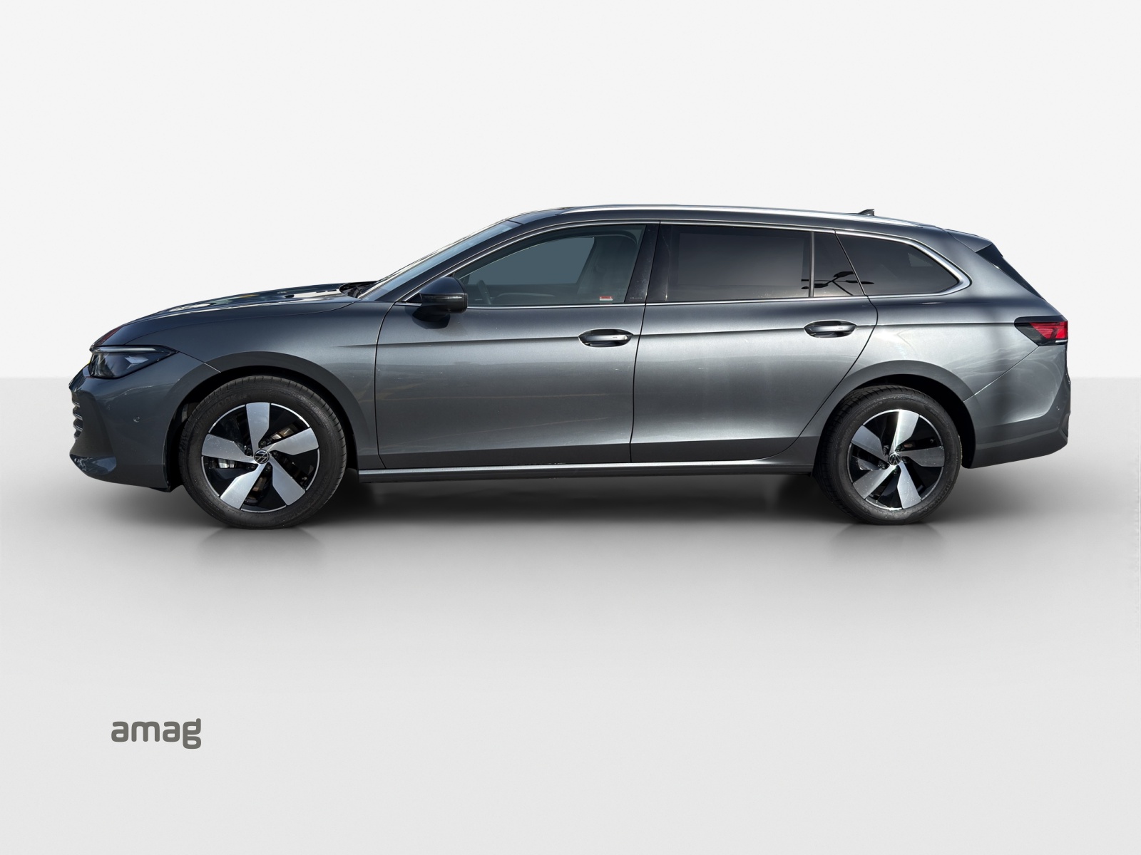 VW Passat Variant 2.0 TDI evo Business 4 Motion DSG-image-1
