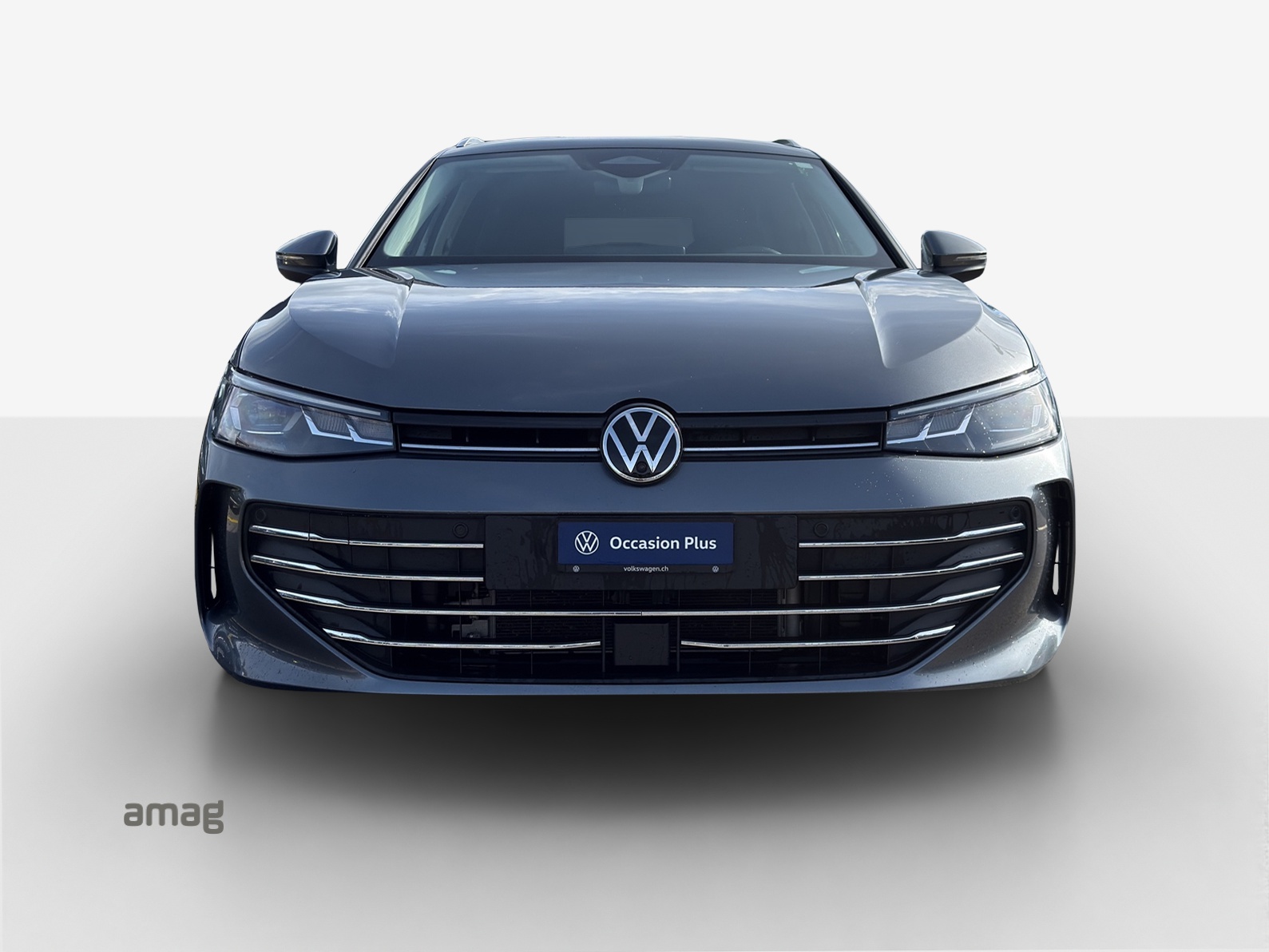 VW Passat Variant 2.0 TDI evo Business 4 Motion DSG-image-6