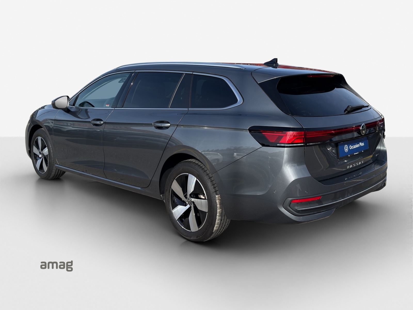 VW Passat Variant 2.0 TDI evo Business 4 Motion DSG-image-2