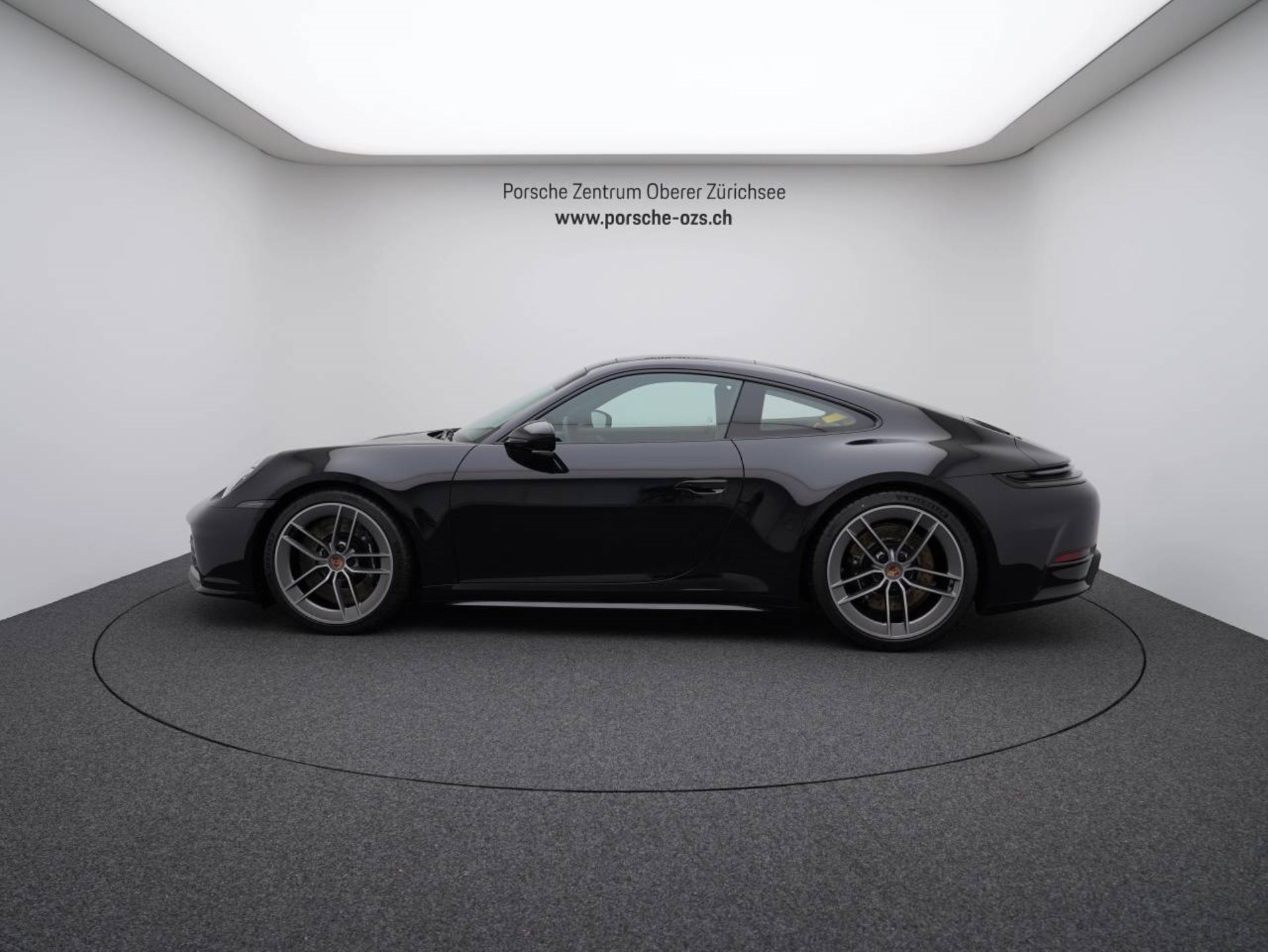 PORSCHE 911 Carrera S-image-1