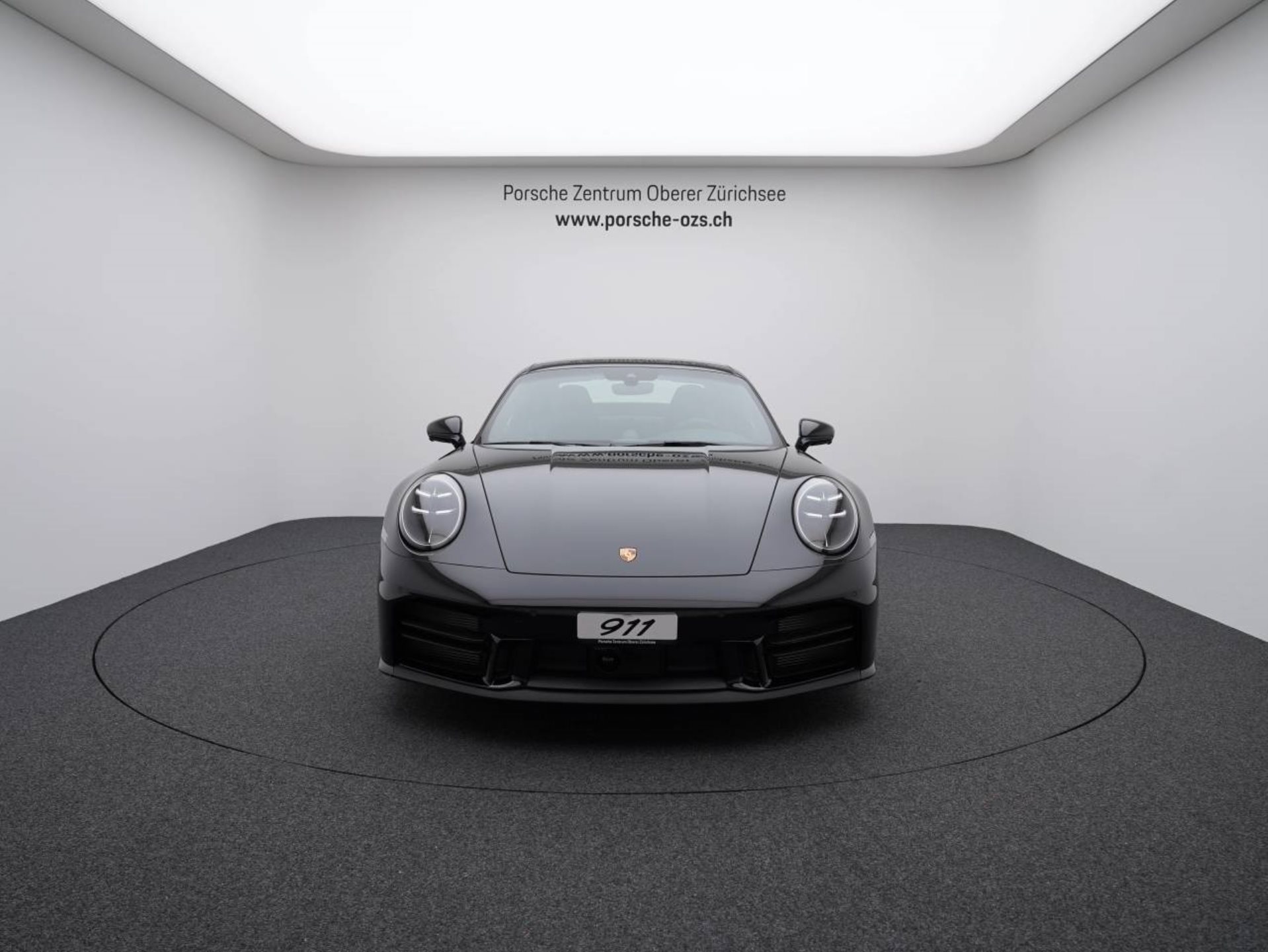 PORSCHE 911 Carrera S-image-9