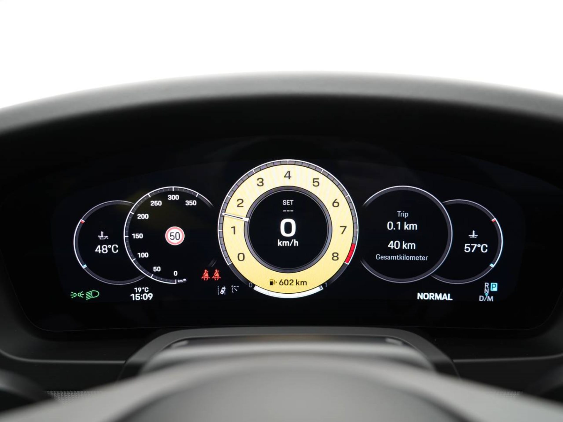 PORSCHE 911 Carrera S-image-15