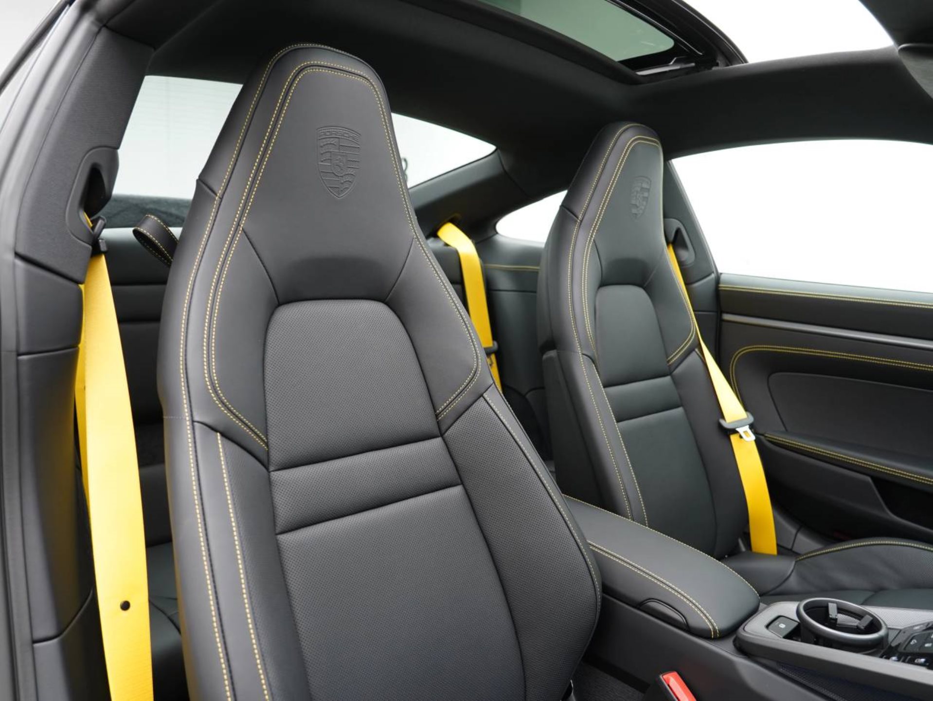 PORSCHE 911 Carrera S-image-25