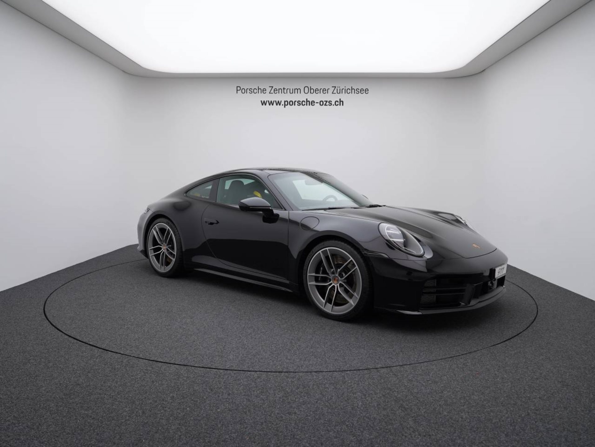 PORSCHE 911 Carrera S-image-8