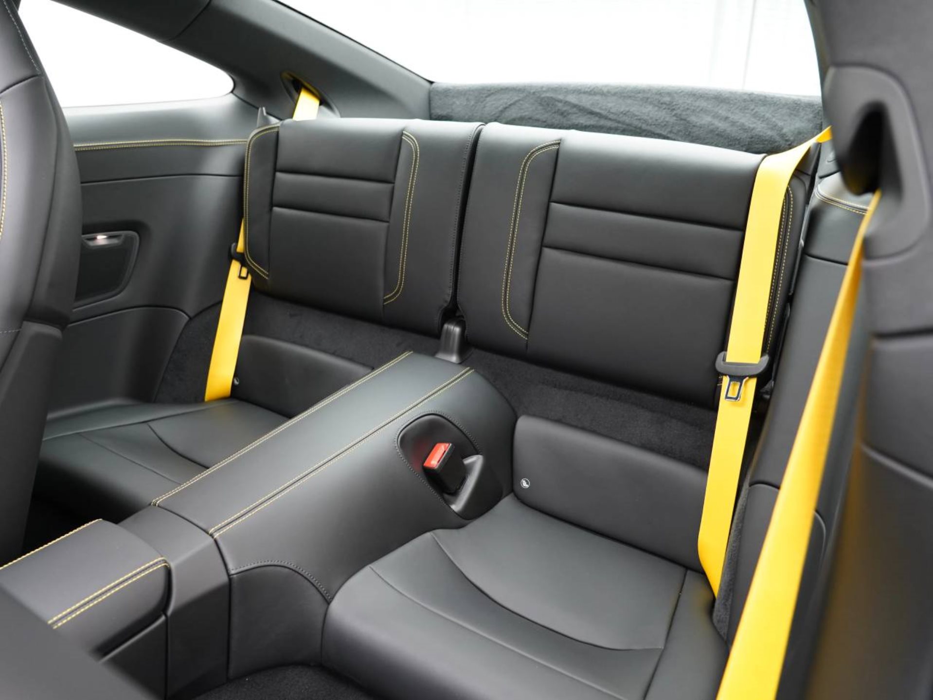 PORSCHE 911 Carrera S-image-26