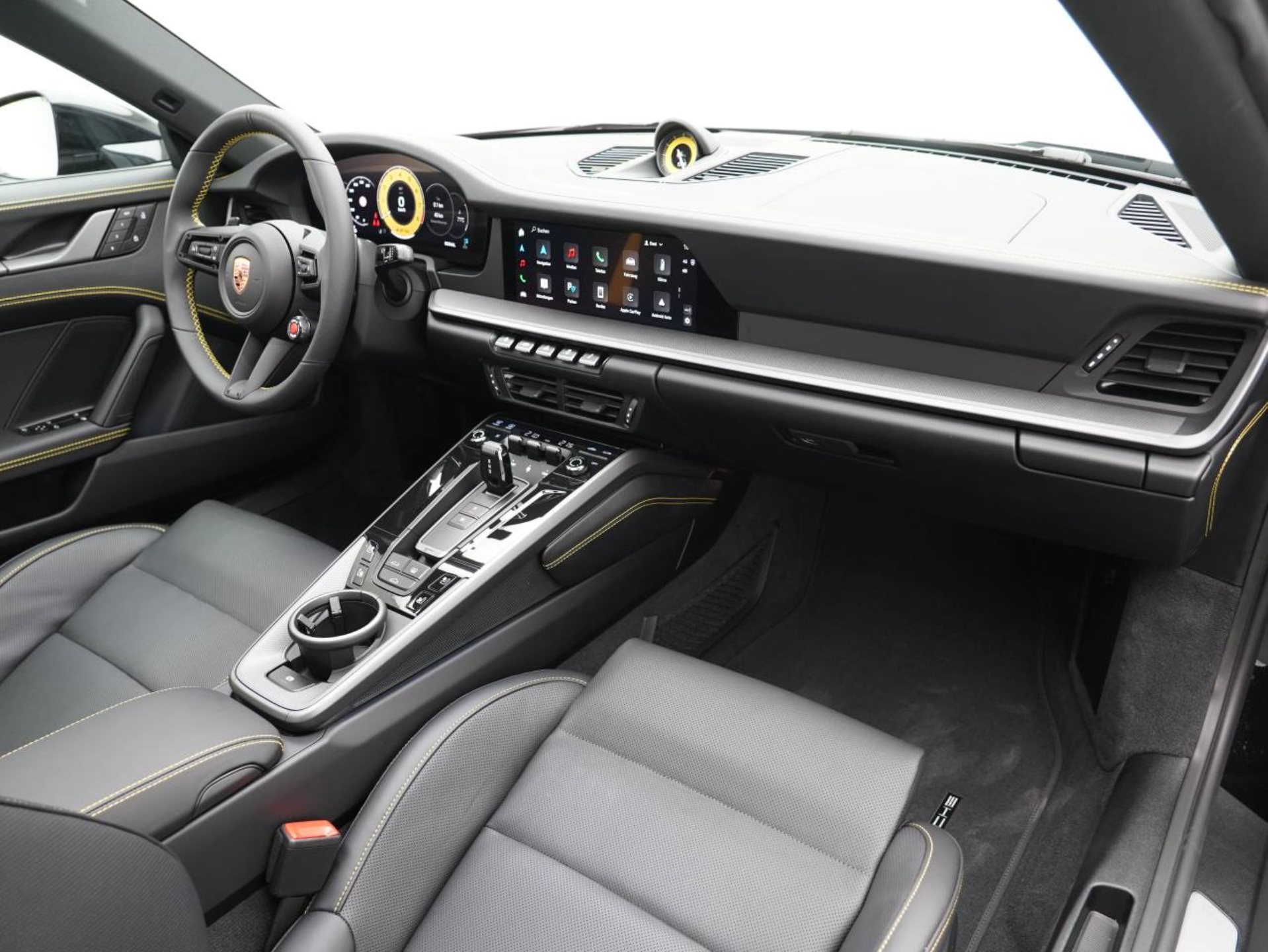 PORSCHE 911 Carrera S-image-14