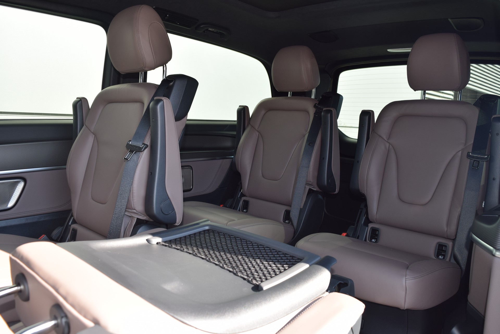 MERCEDES-BENZ V 300 d lang 4Matic Swiss Edition 9G-Tronic-image-9
