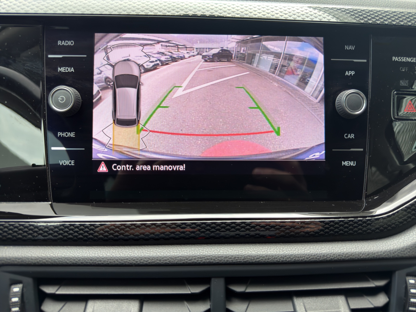 VW Taigo 1.0 TSI Life DSG-image-13