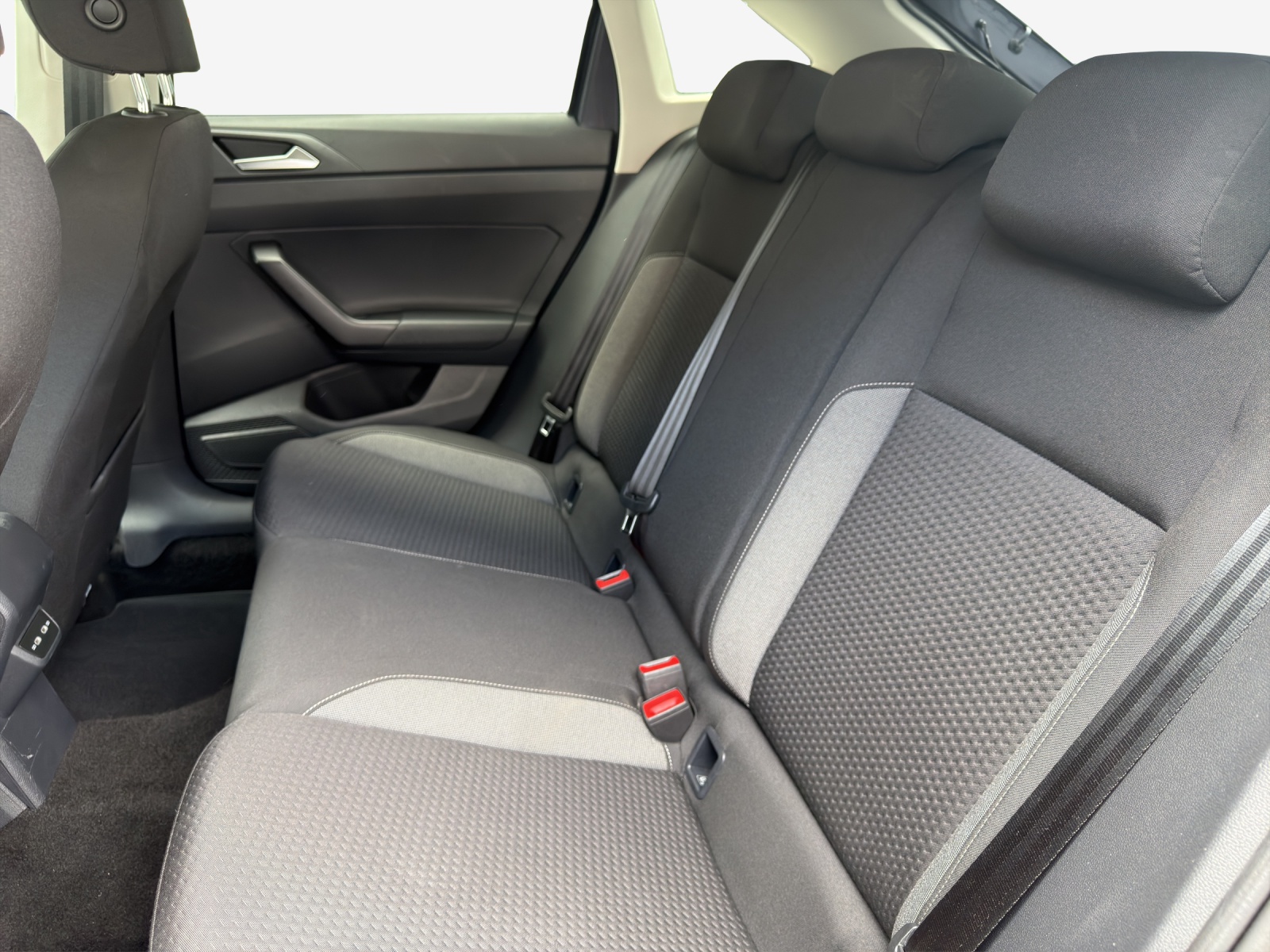 VW Taigo 1.0 TSI Life DSG-image-11