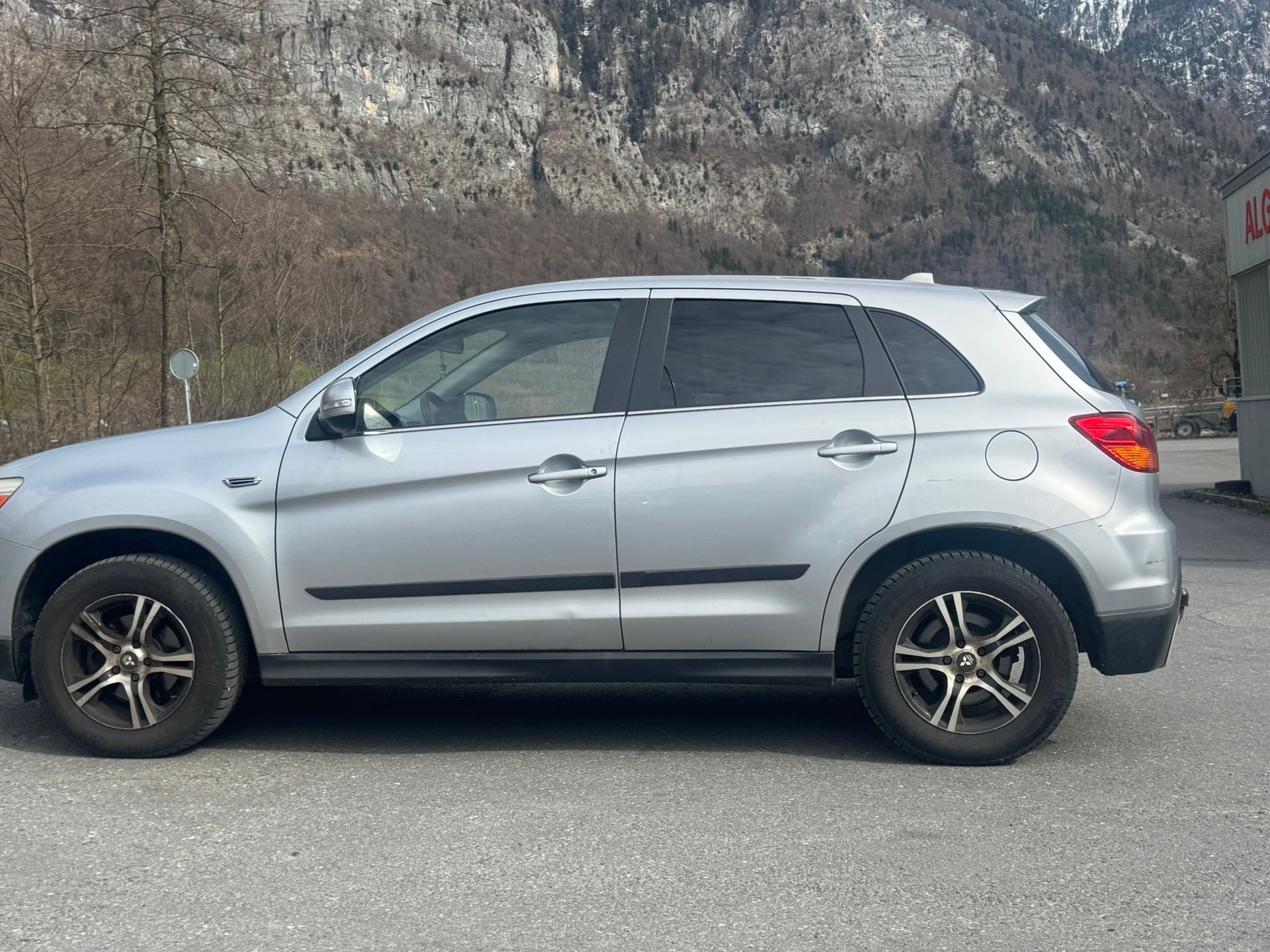 MITSUBISHI ASX 1.8 DID Intense 4WD-image-5