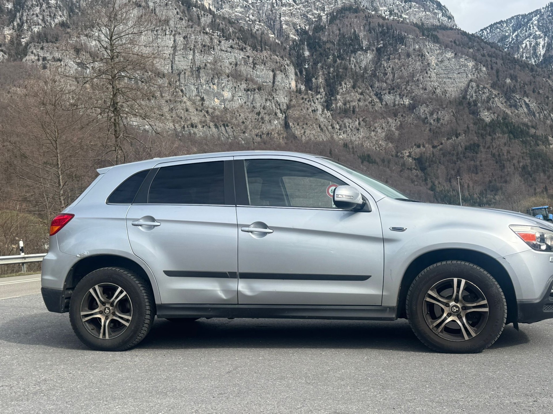 MITSUBISHI ASX 1.8 DID Intense 4WD-image-2