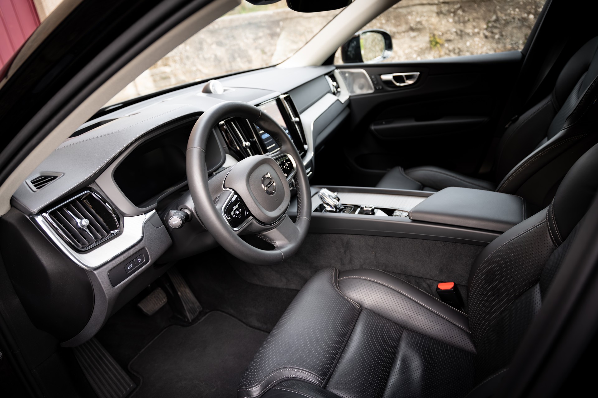 VOLVO XC60 T8 eAWD PluginHybrid Ultra Dark Geartronic-image-11