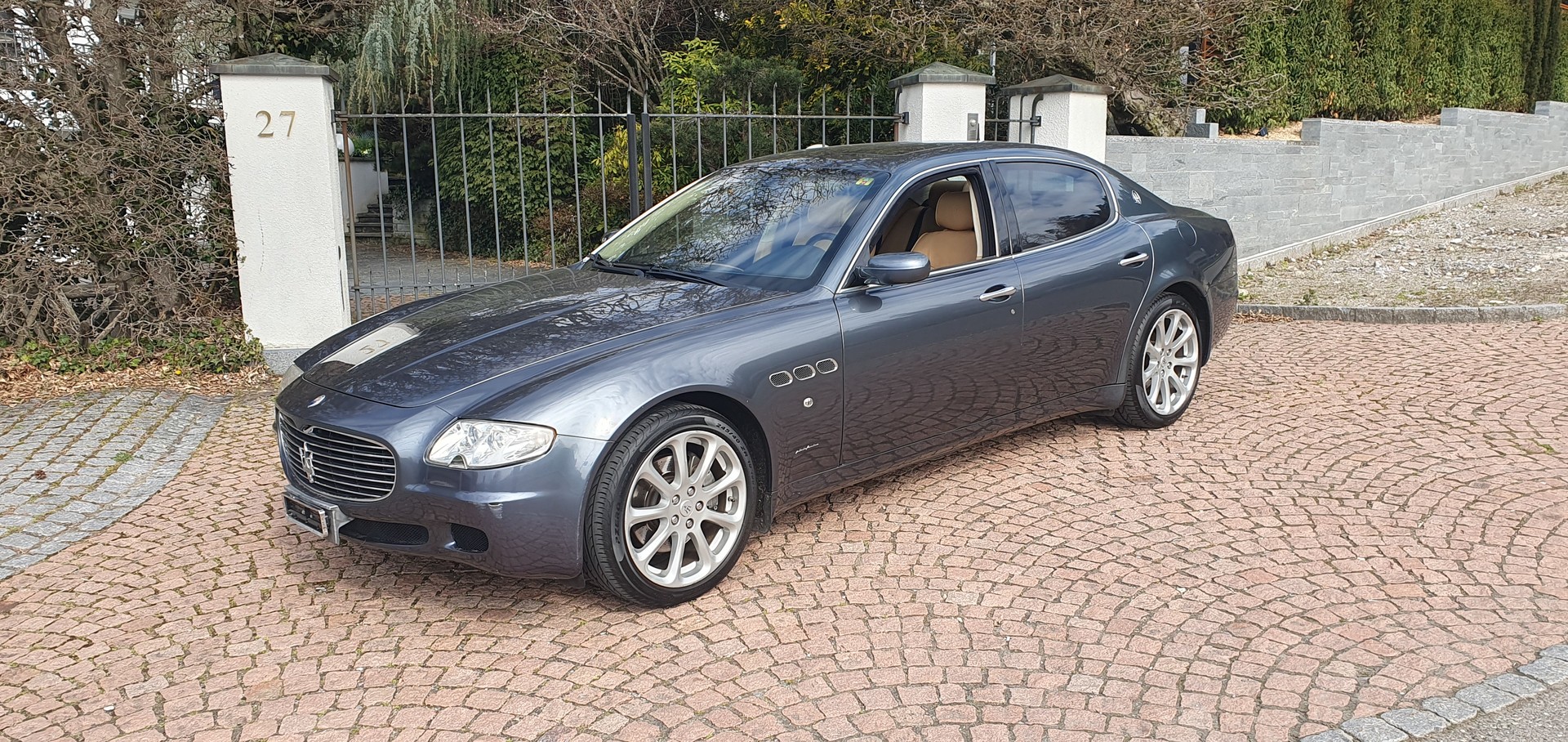 MASERATI Quattroporte 4.2 V8 DuoSelect-image-1