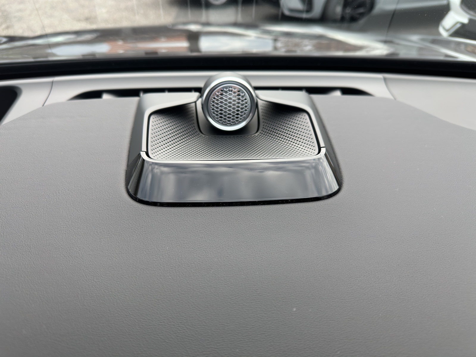 VOLVO EX 90 Twin Ultra AWD-image-11