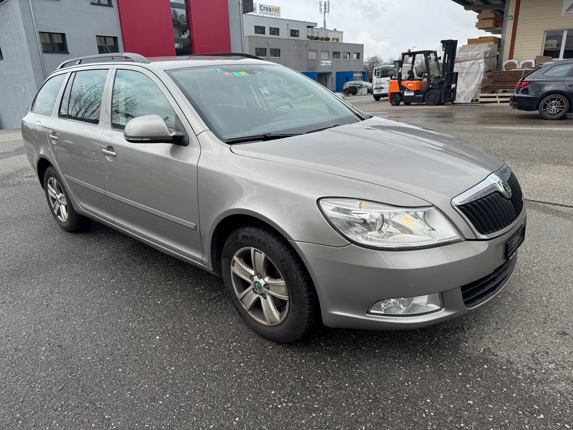 SKODA Octavia Combi 1.6 TDI Greenline-image-2