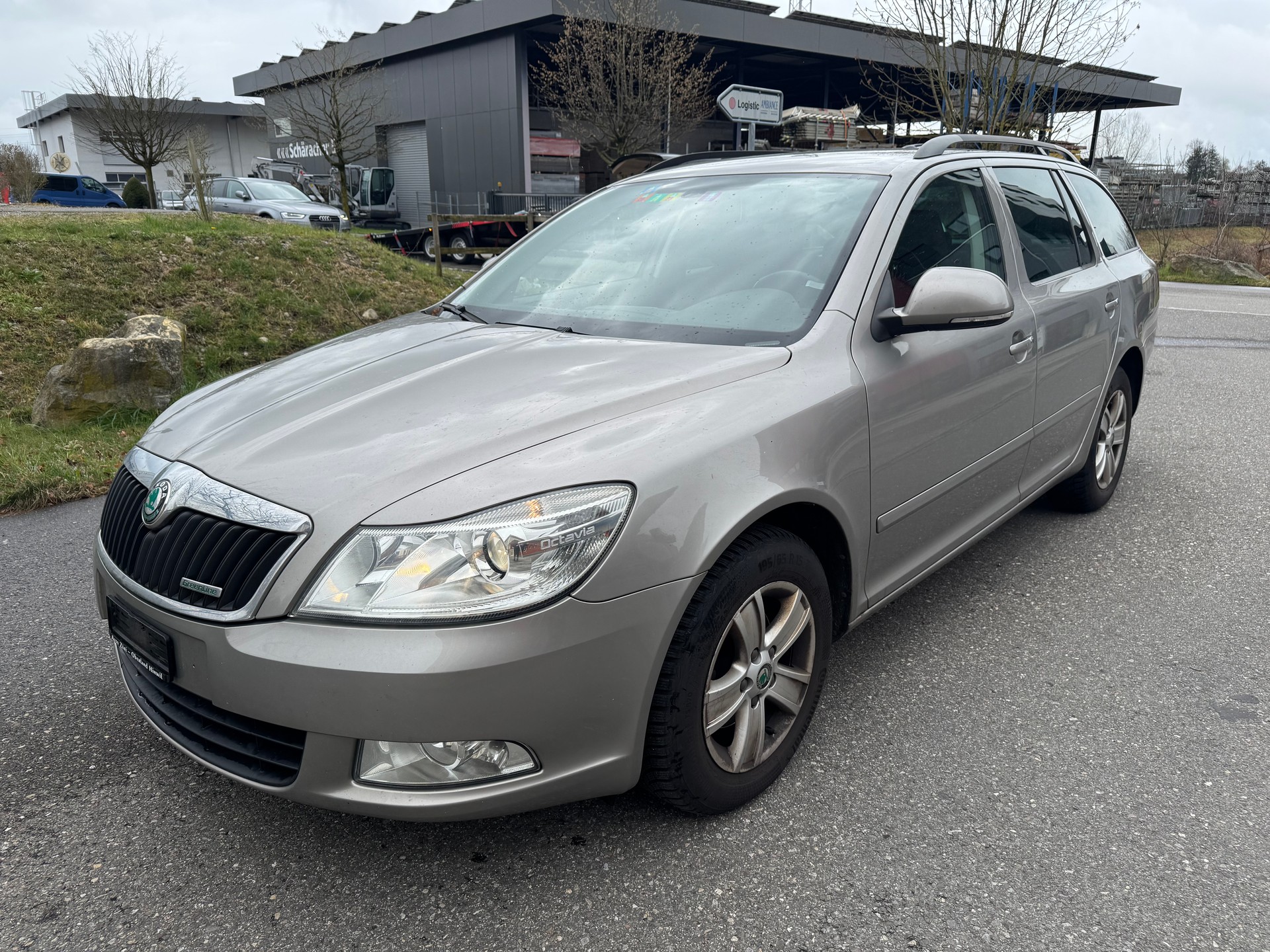 SKODA Octavia Combi 1.6 TDI Greenline-image-1