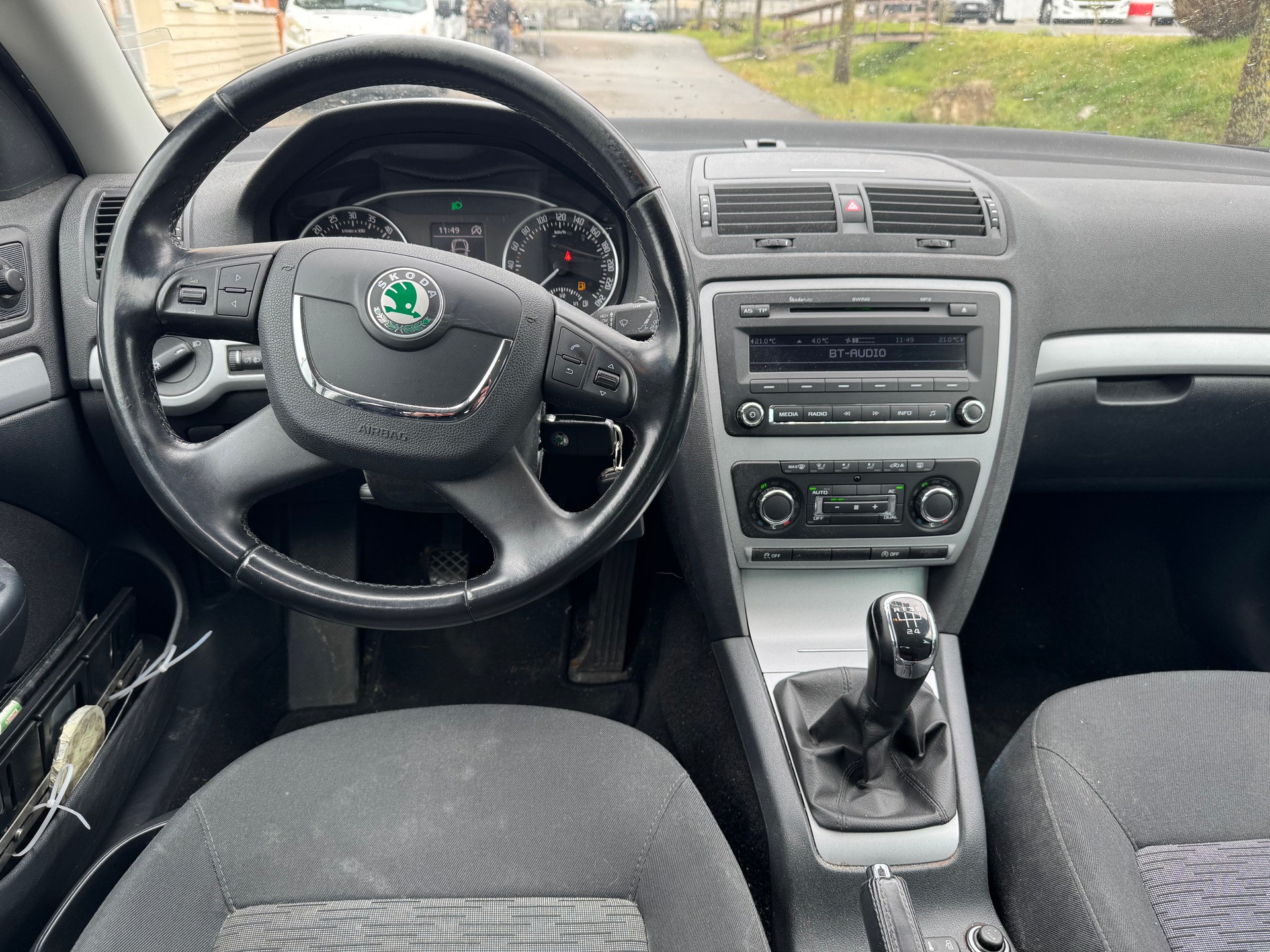 SKODA Octavia Combi 1.6 TDI Greenline-image-6