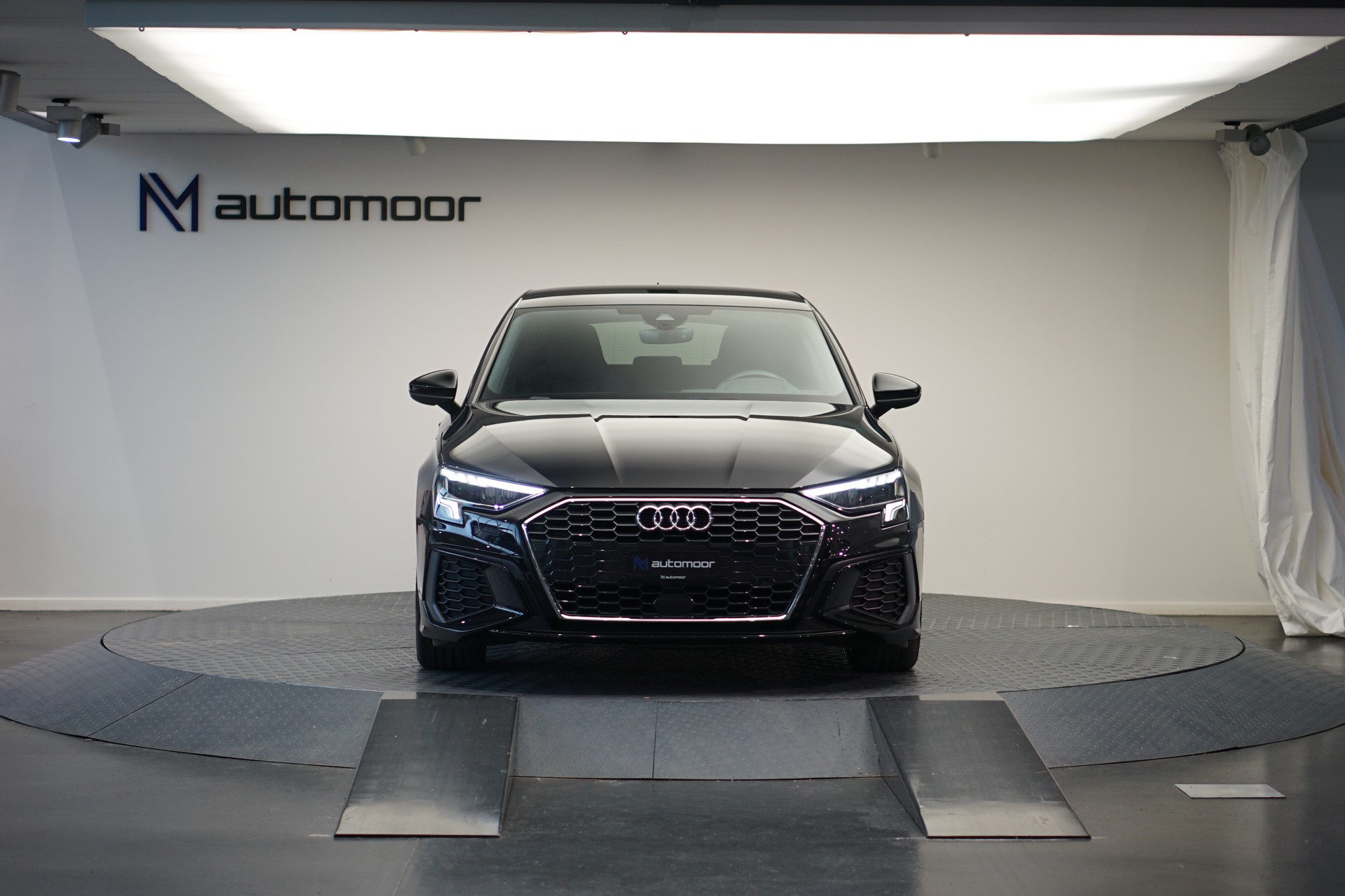 AUDI A3 Sportback 35 TFSI S line S-tronic-image-1