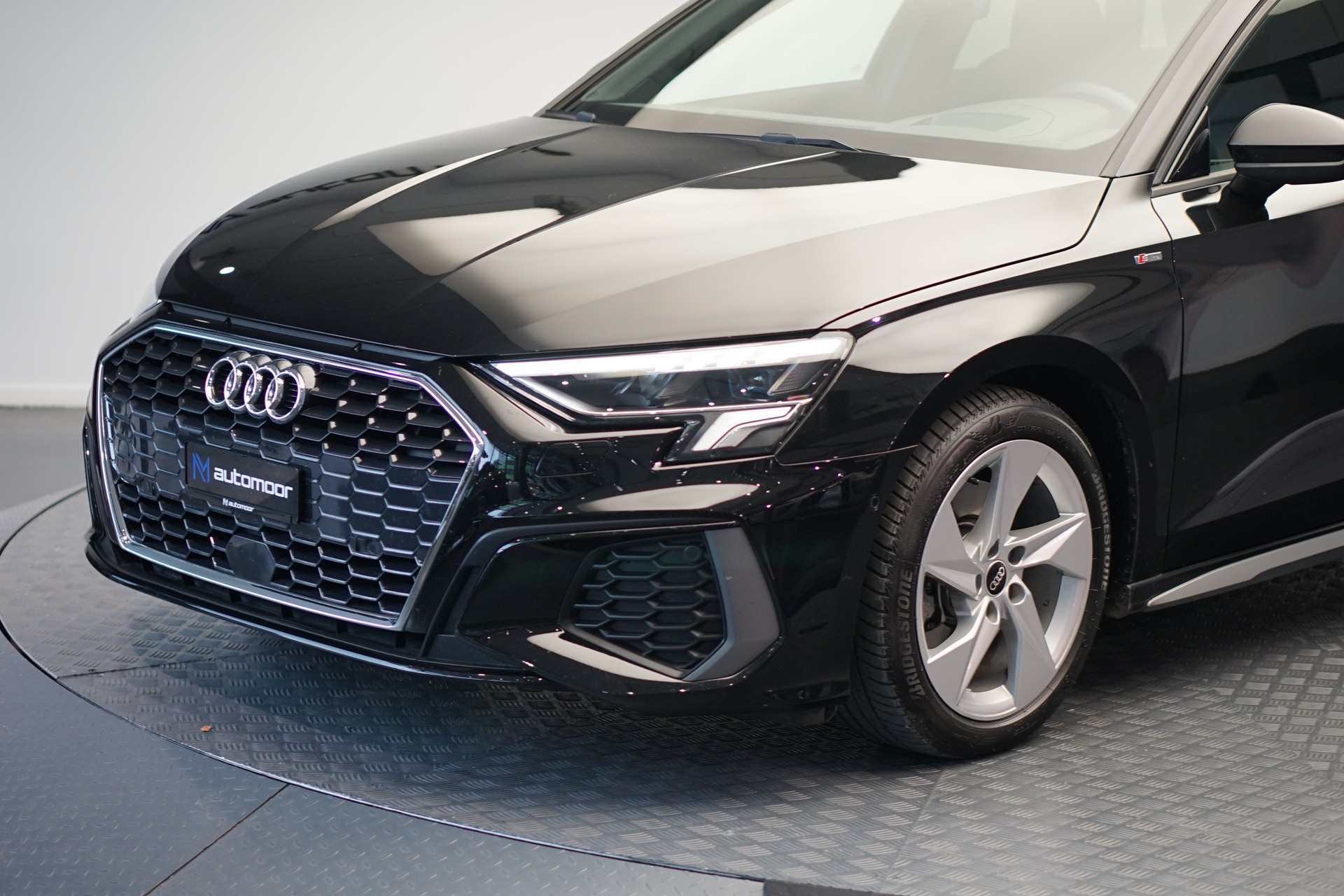 AUDI A3 Sportback 35 TFSI S line S-tronic-image-32