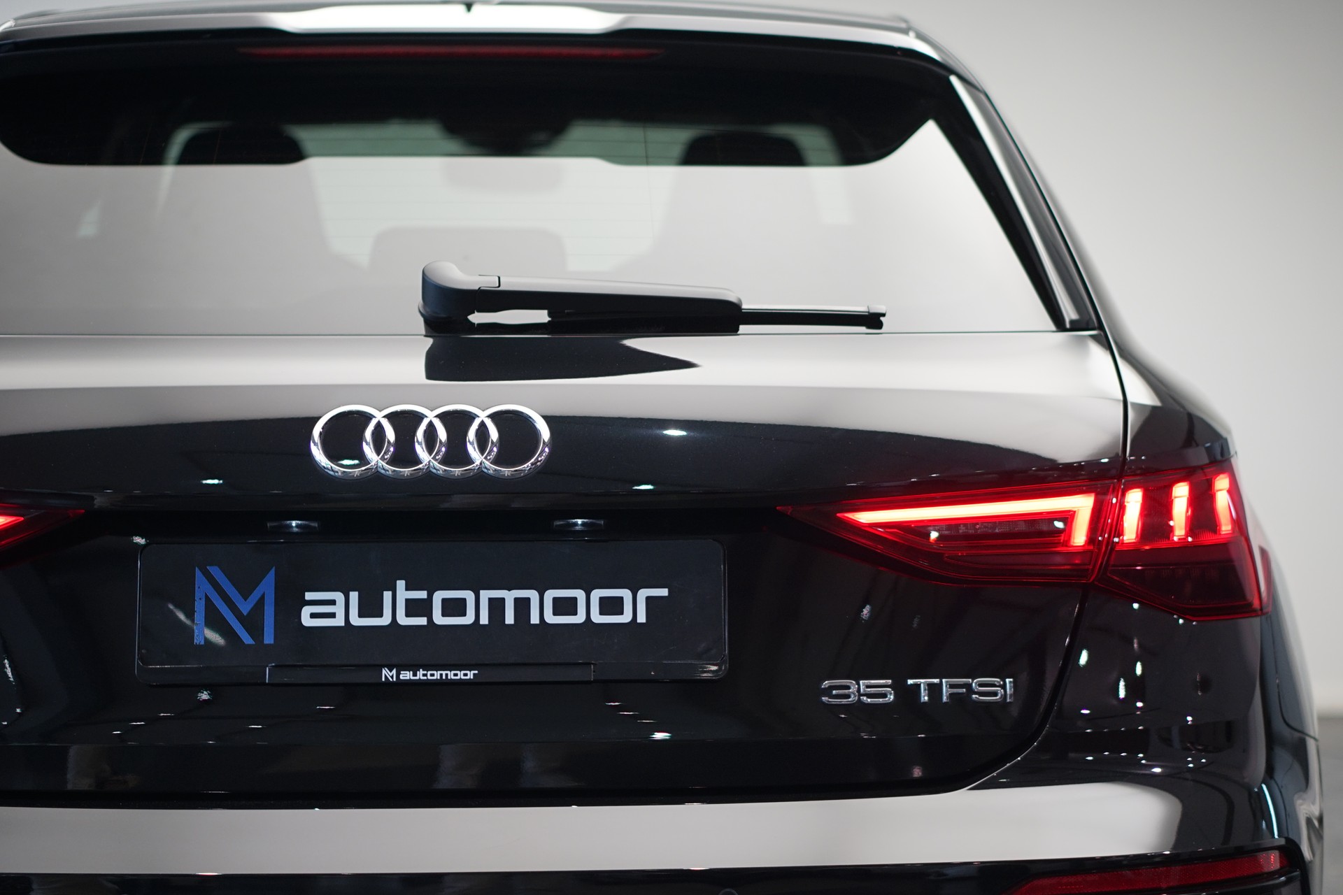 AUDI A3 Sportback 35 TFSI S line S-tronic-image-9