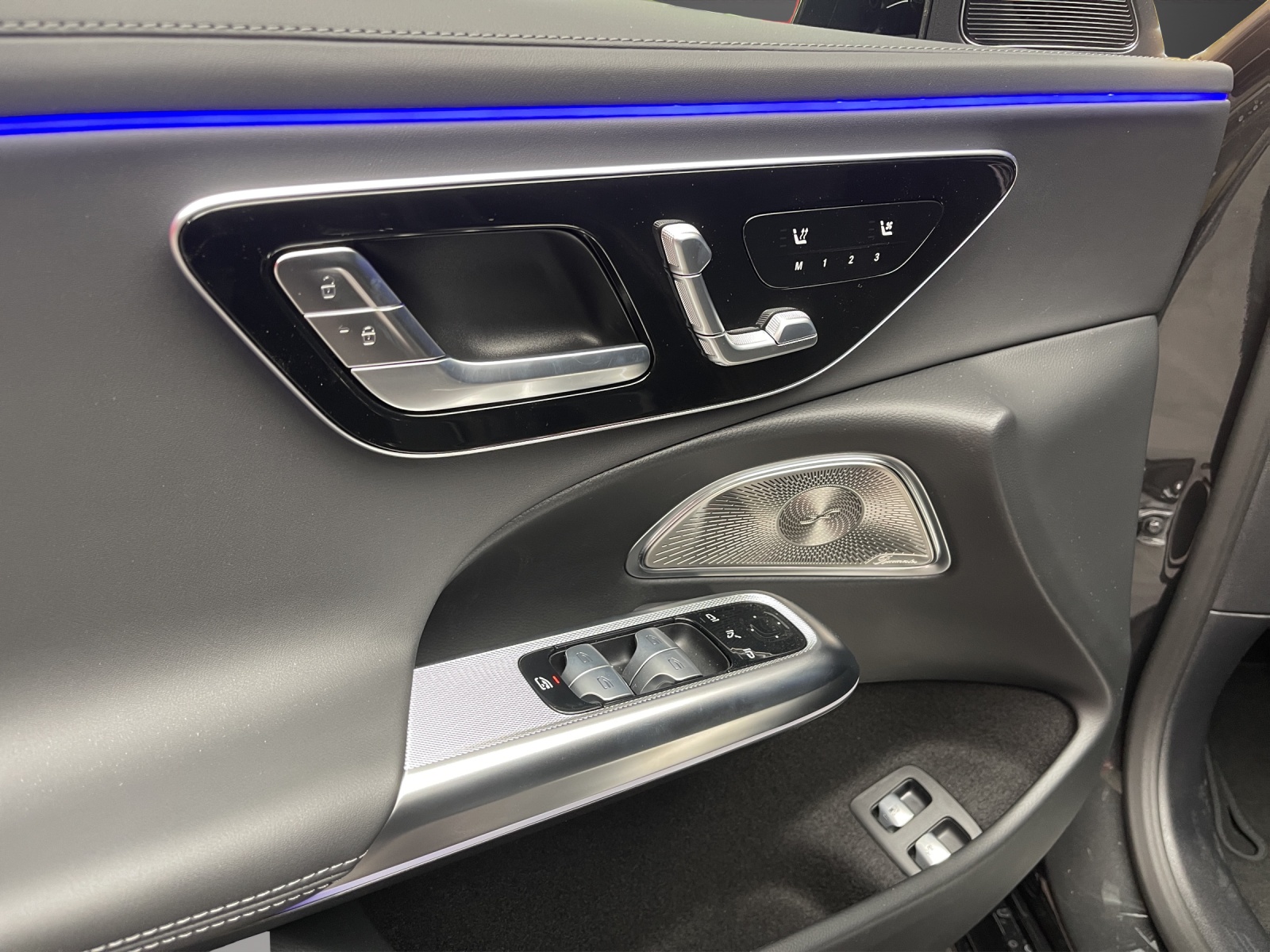 MERCEDES-BENZ E 53 Hybrid 4M+ 9G-Tronic-image-11