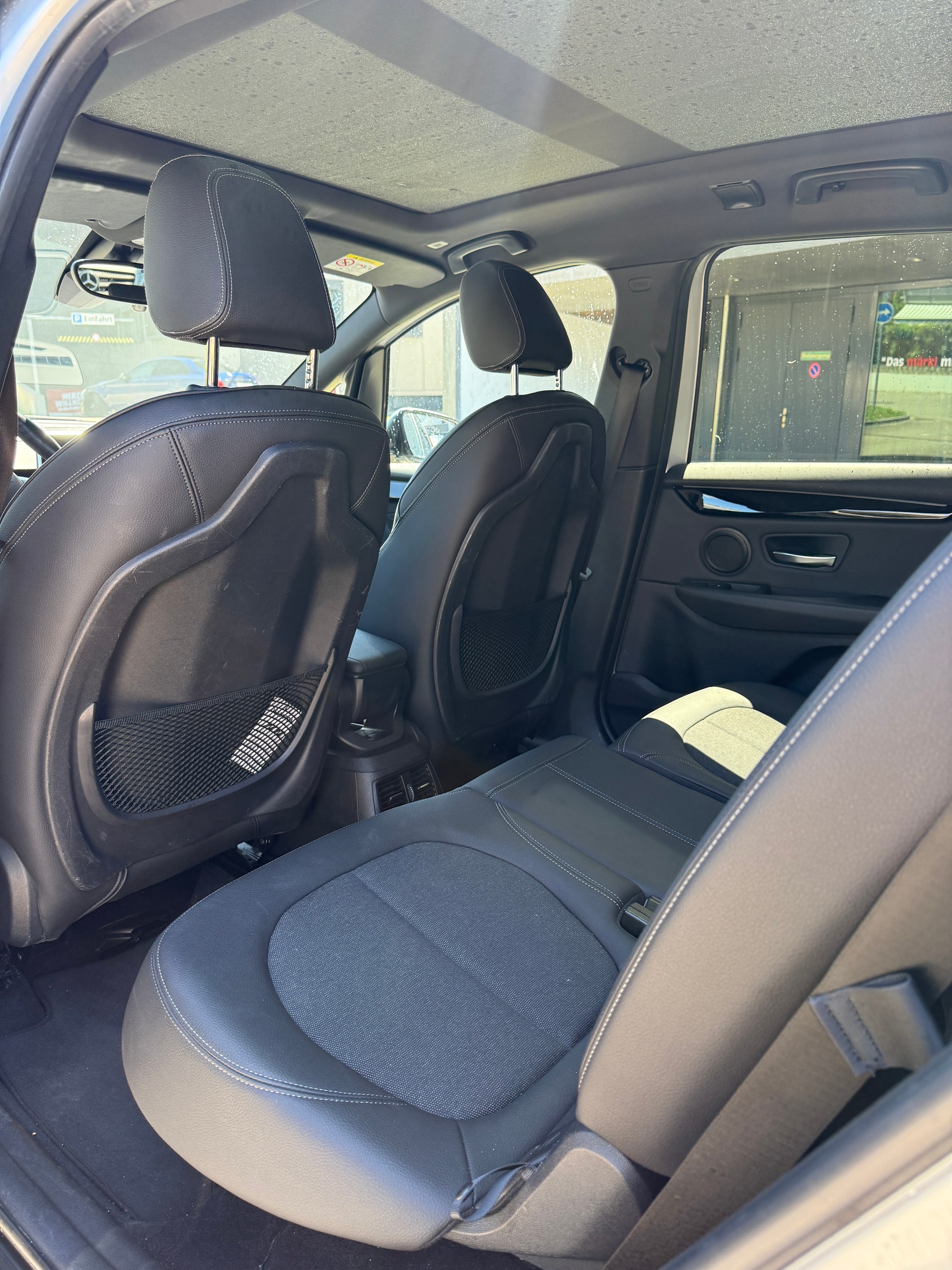 BMW 218d xDrive Gran Tourer Steptronic-image-9