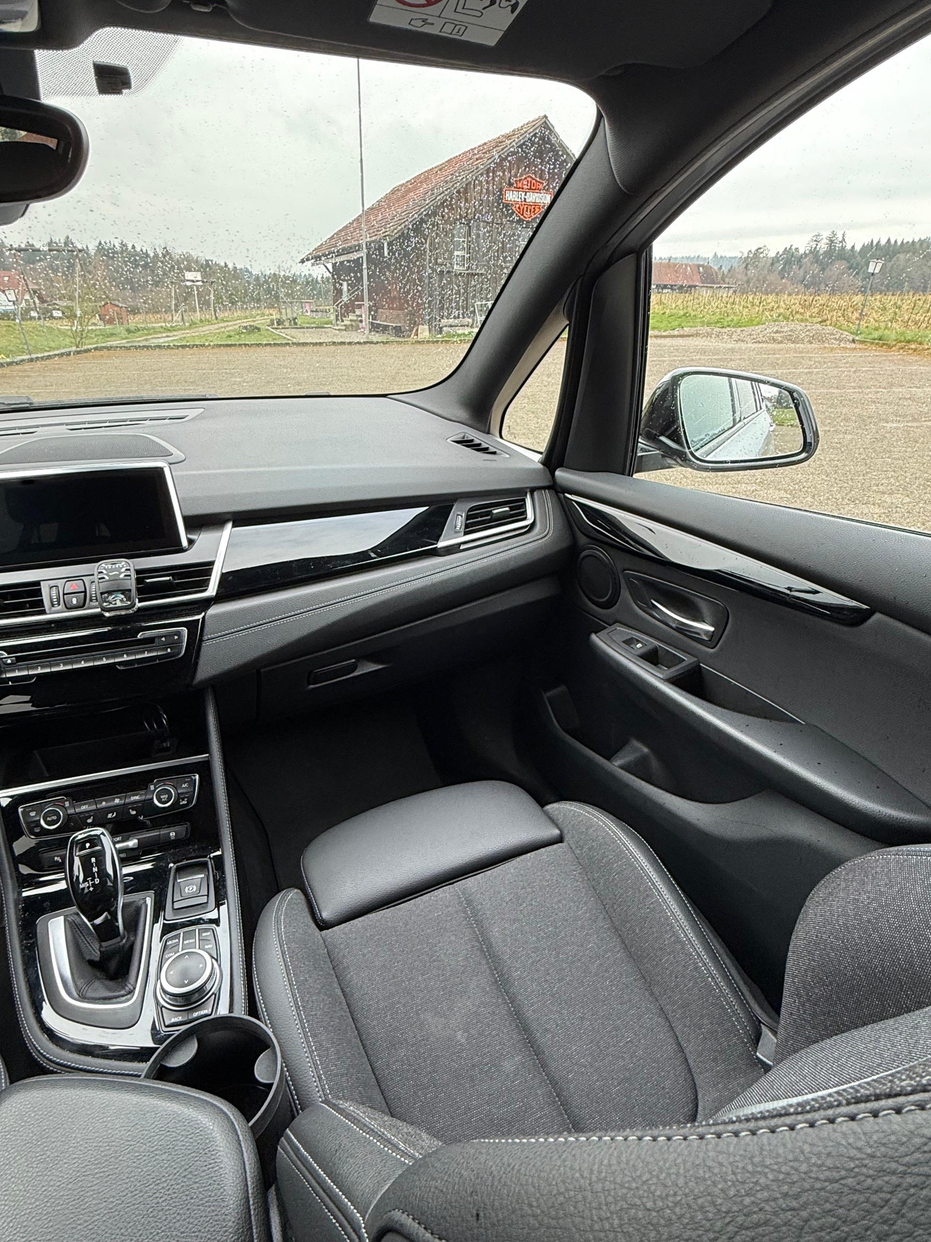 BMW 218d xDrive Gran Tourer Steptronic-image-7
