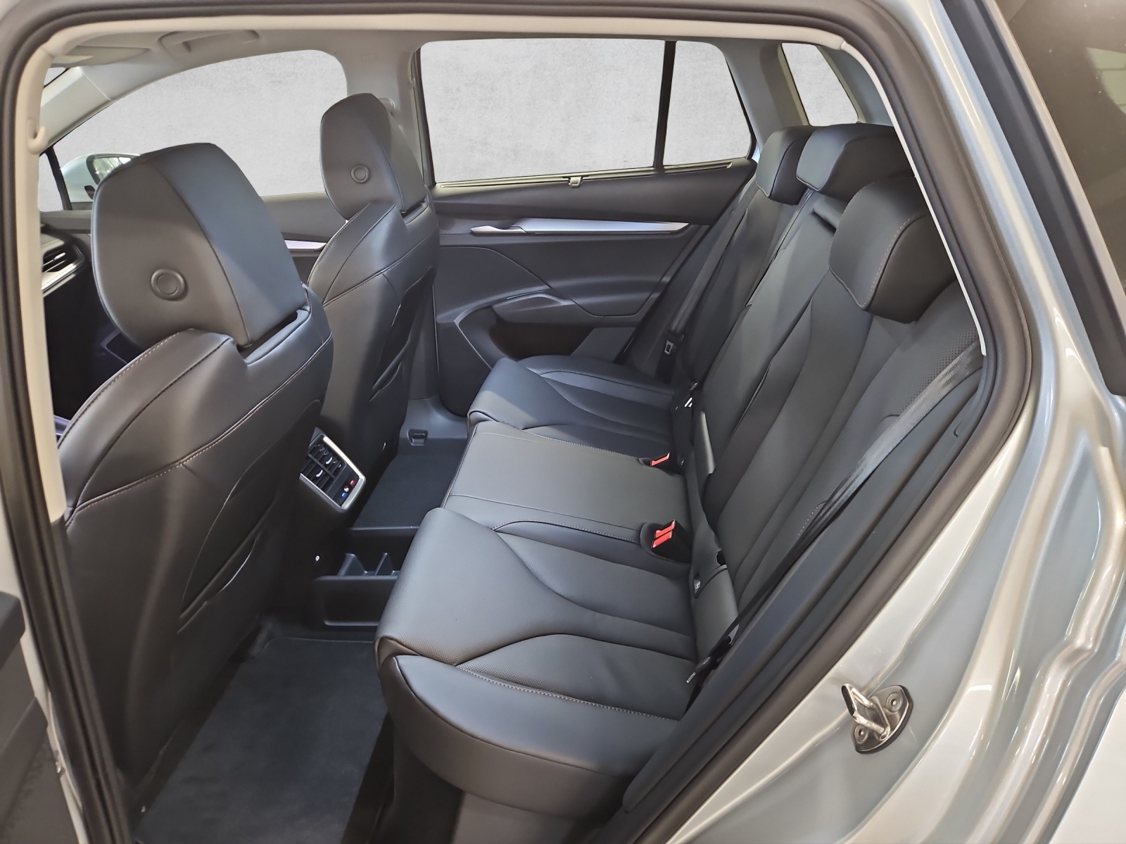 SKODA Elroq 85-image-6