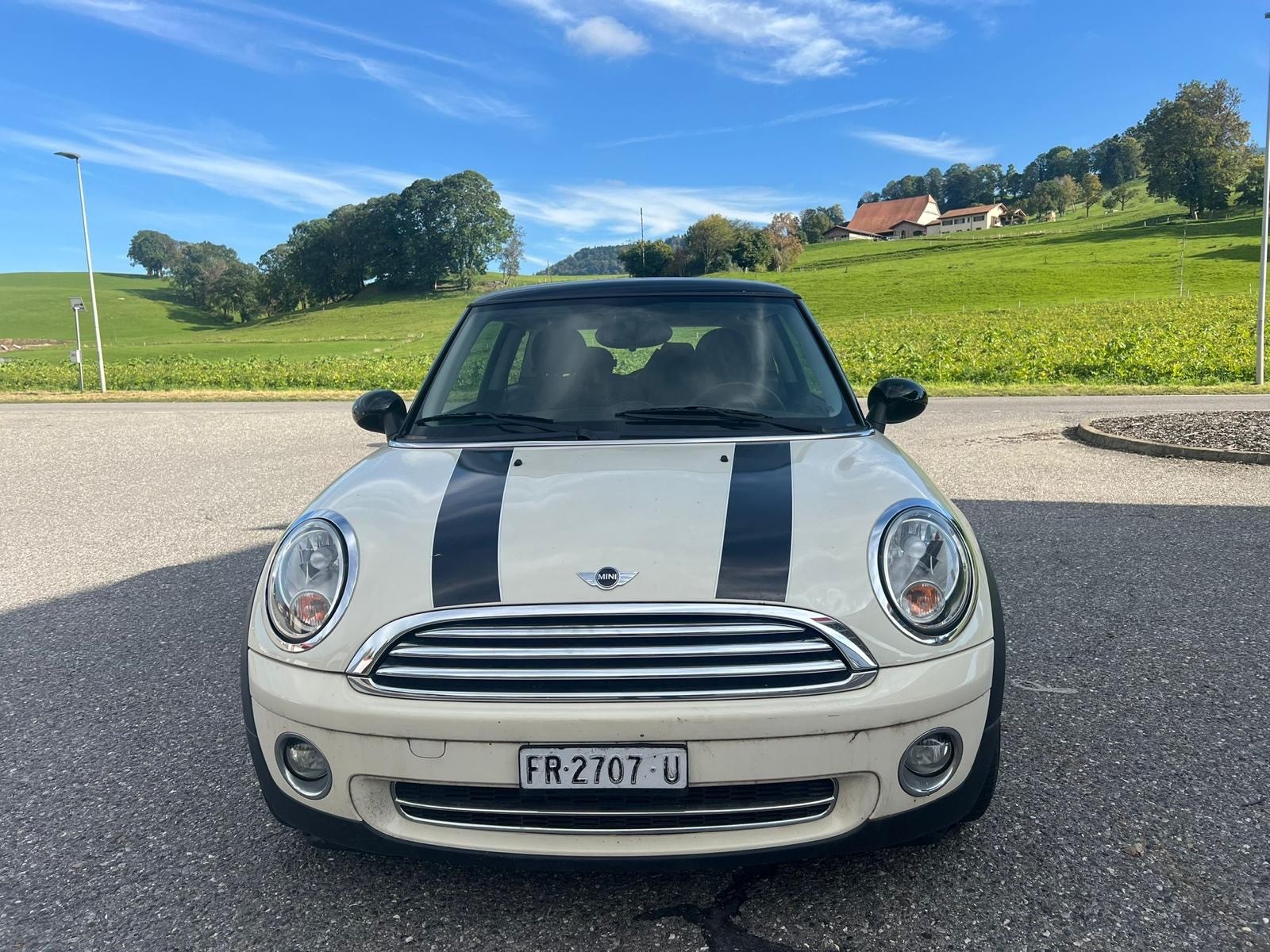 MINI Cooper-image-2