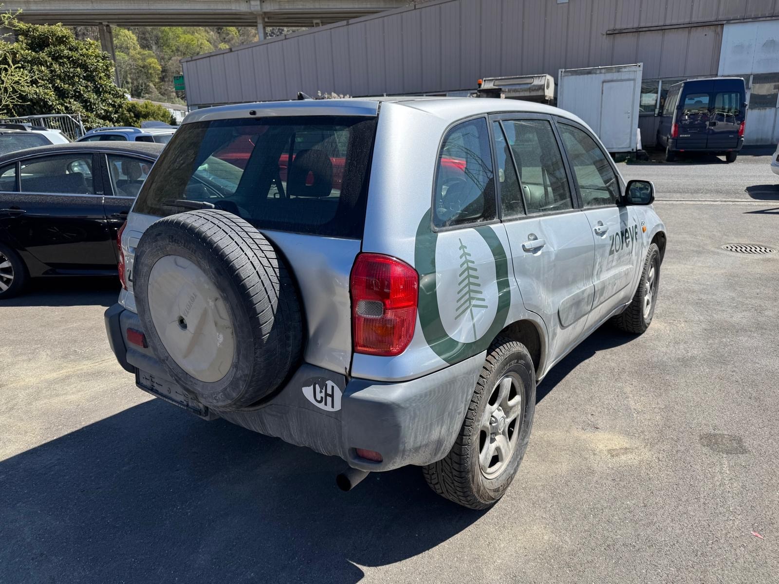 TOYOTA RAV-4 2.0 D4D Linea Sol-image-3