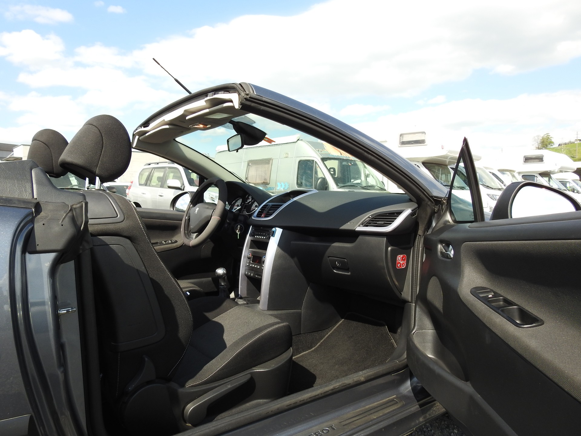 PEUGEOT 207 CC 1.6 16V Sport-image-28