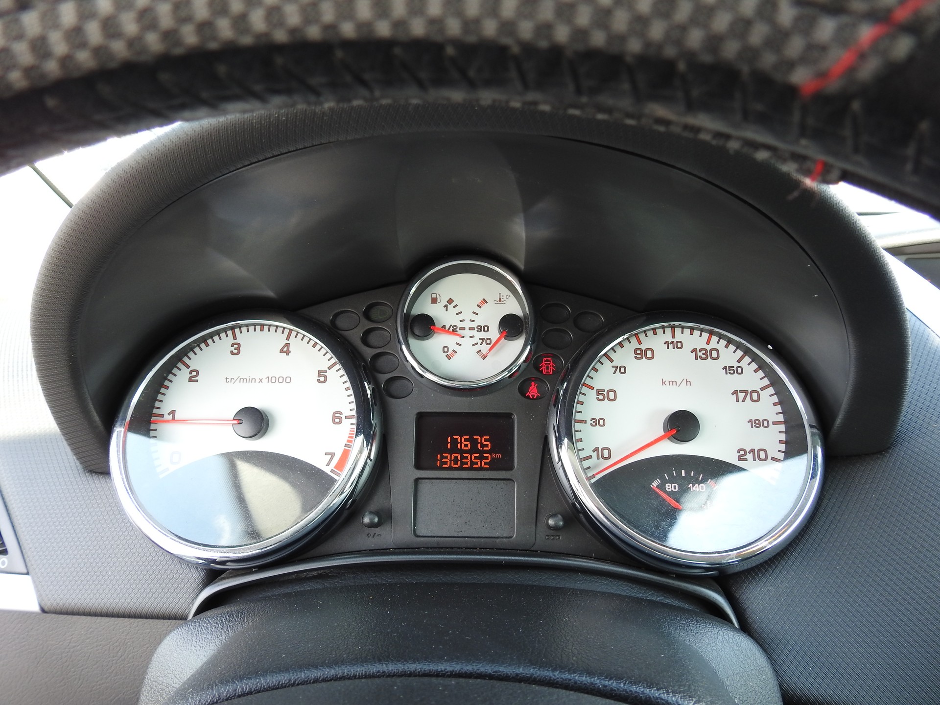 PEUGEOT 207 CC 1.6 16V Sport-image-20