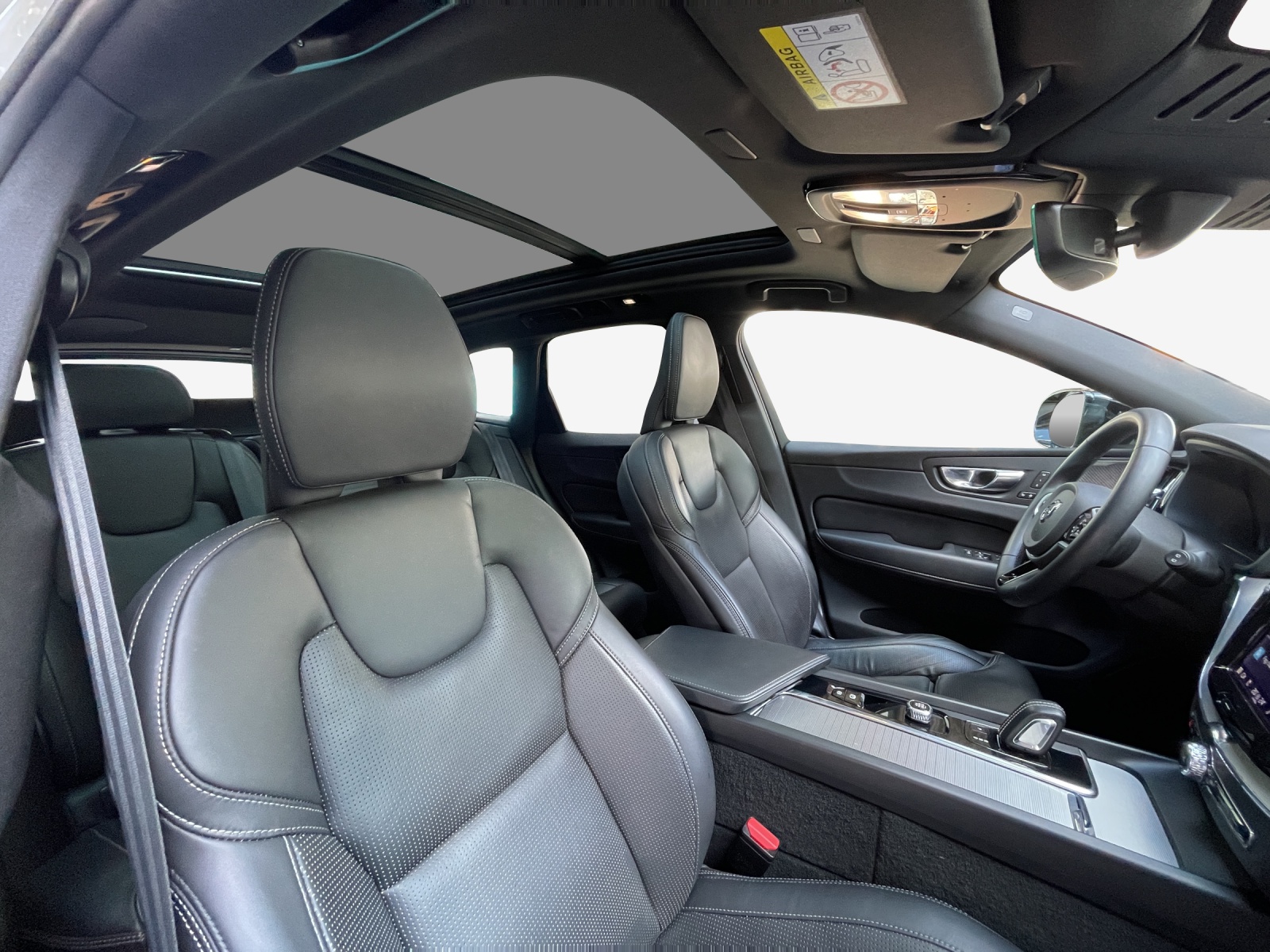 VOLVO XC60 T6 eAWD R-Design Geartronic-image-14