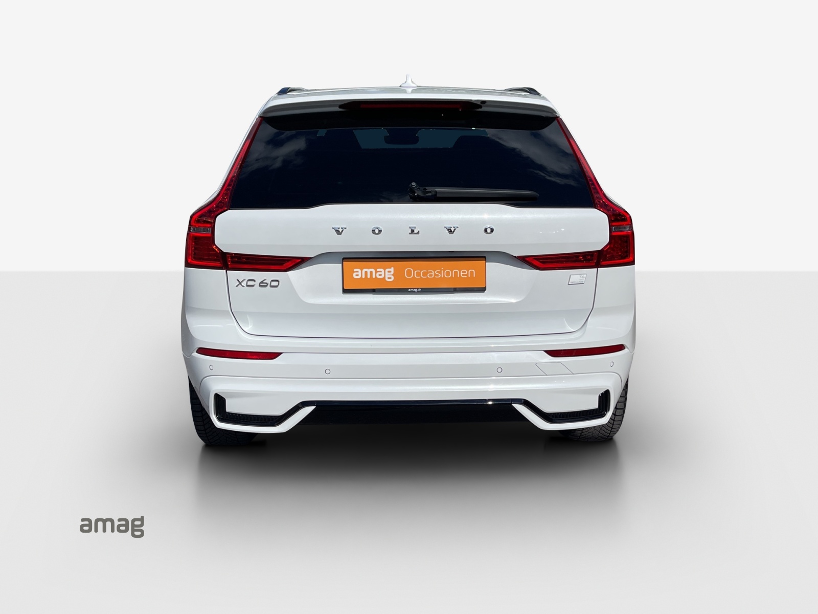 VOLVO XC60 T6 eAWD R-Design Geartronic-image-4