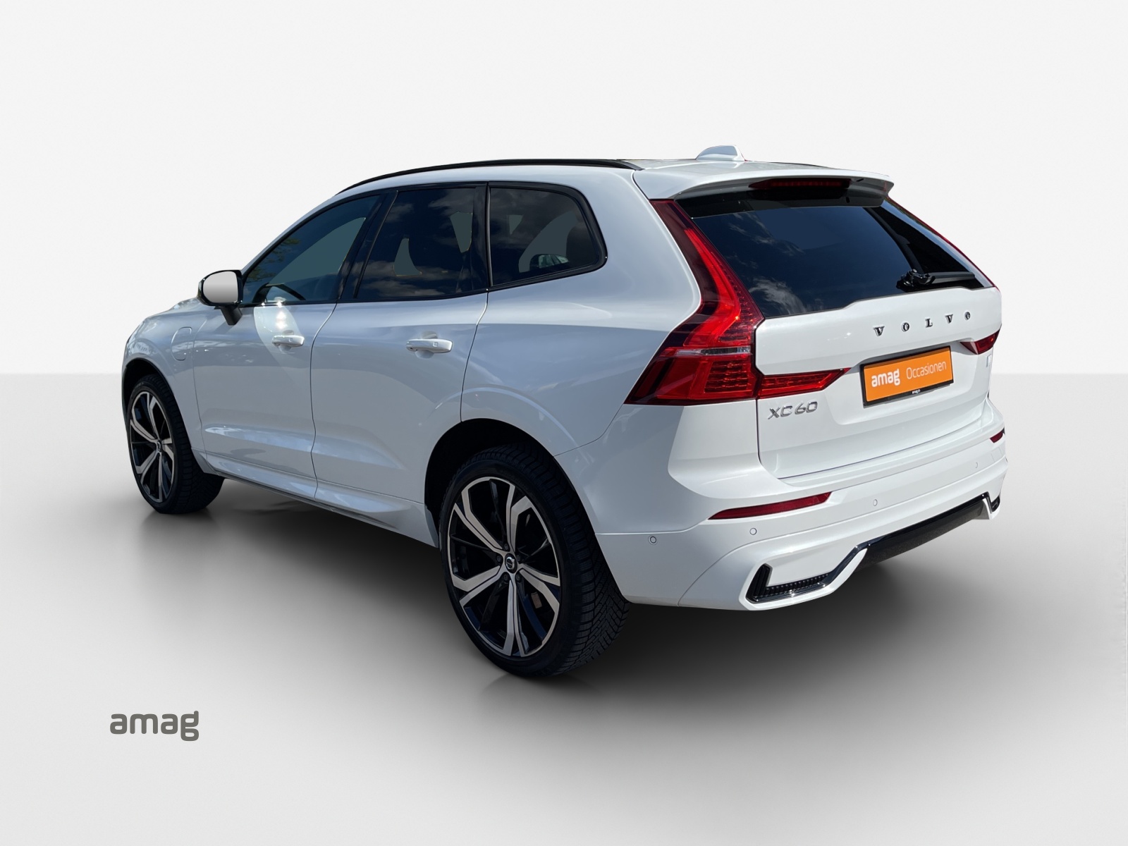 VOLVO XC60 T6 eAWD R-Design Geartronic-image-2