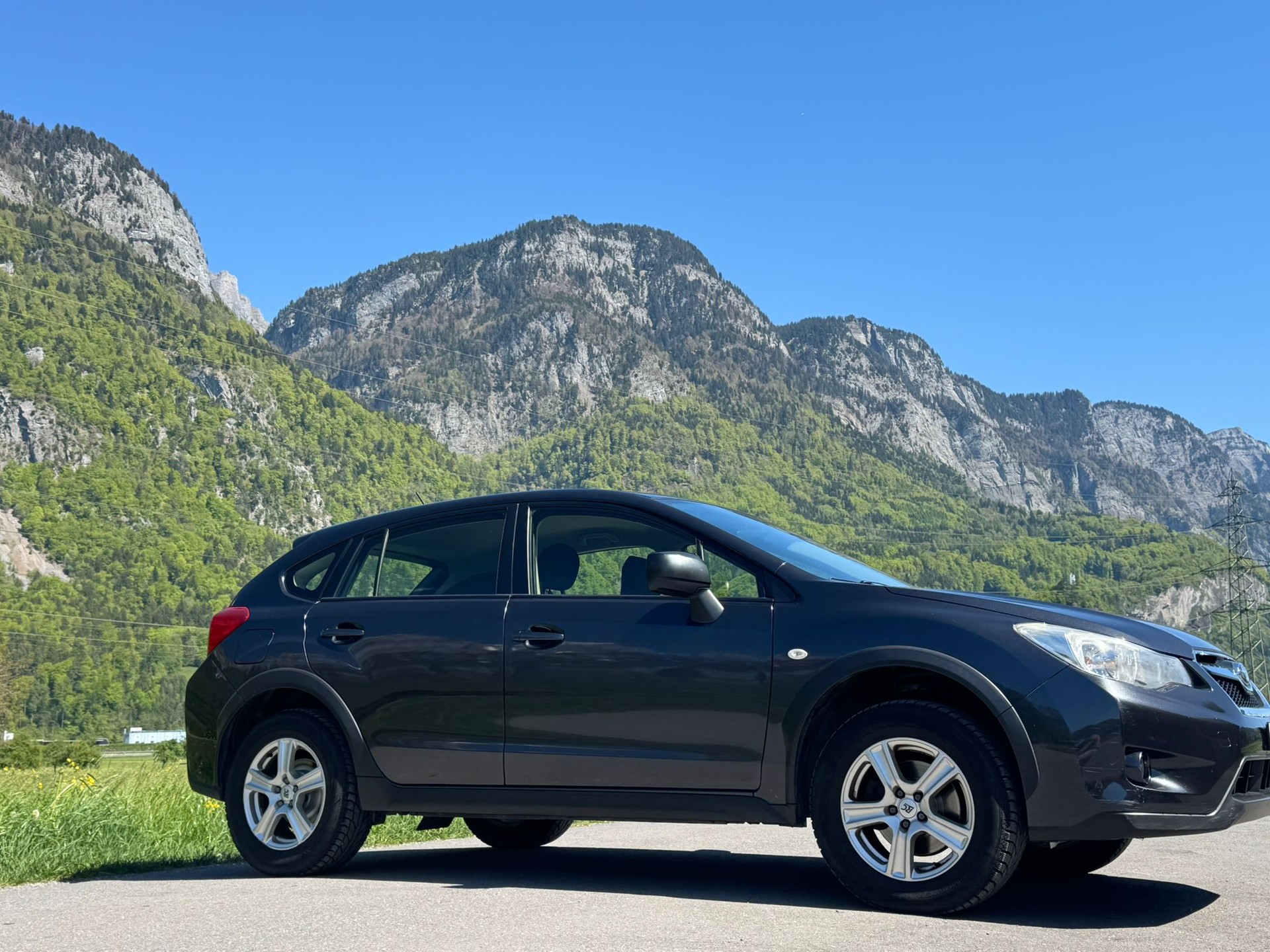 SUBARU XV 1.6 Swiss One-showroom-element-3