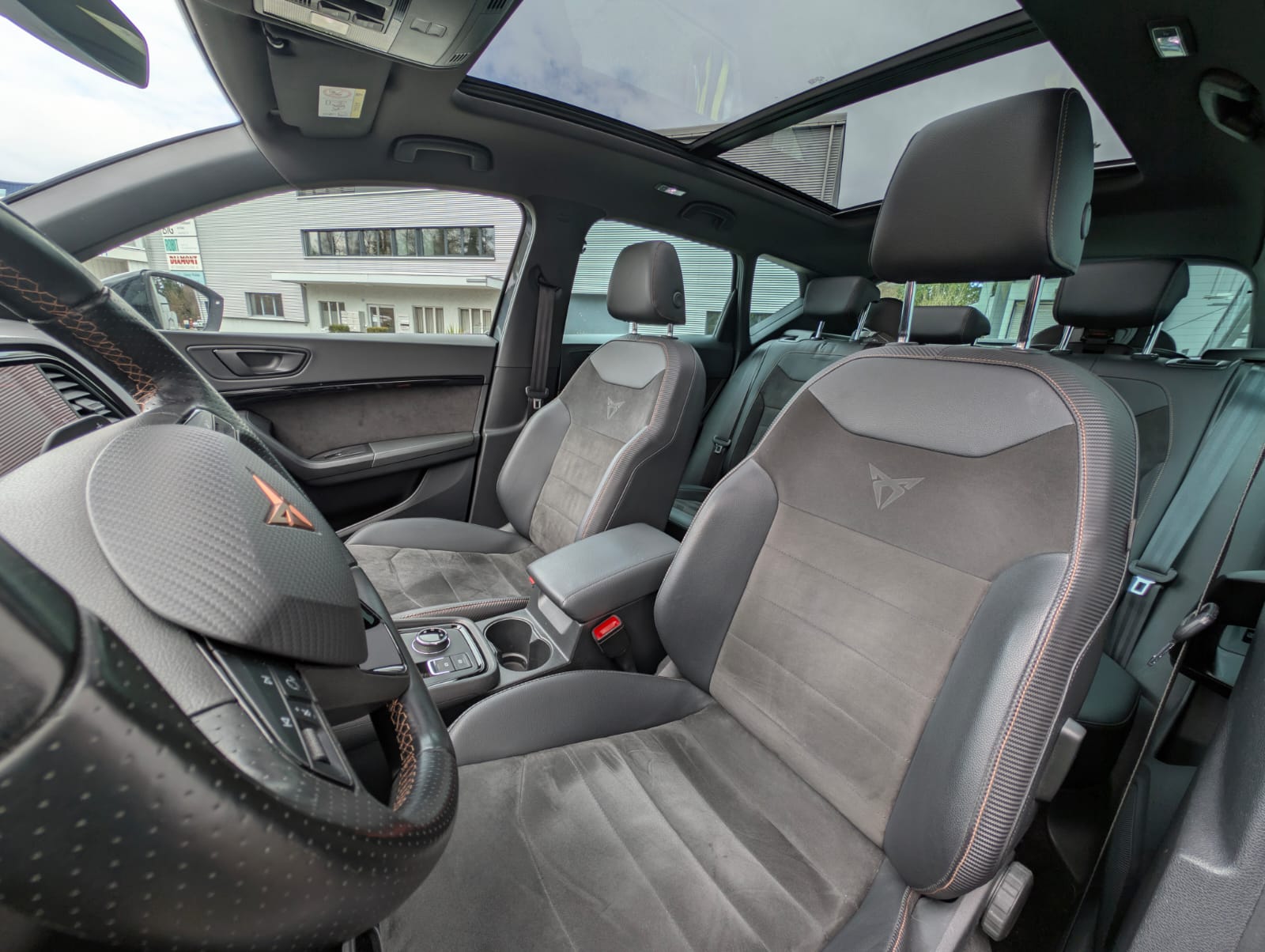 CUPRA ATECA 2.0TSI 4 Drive DSG-image-5