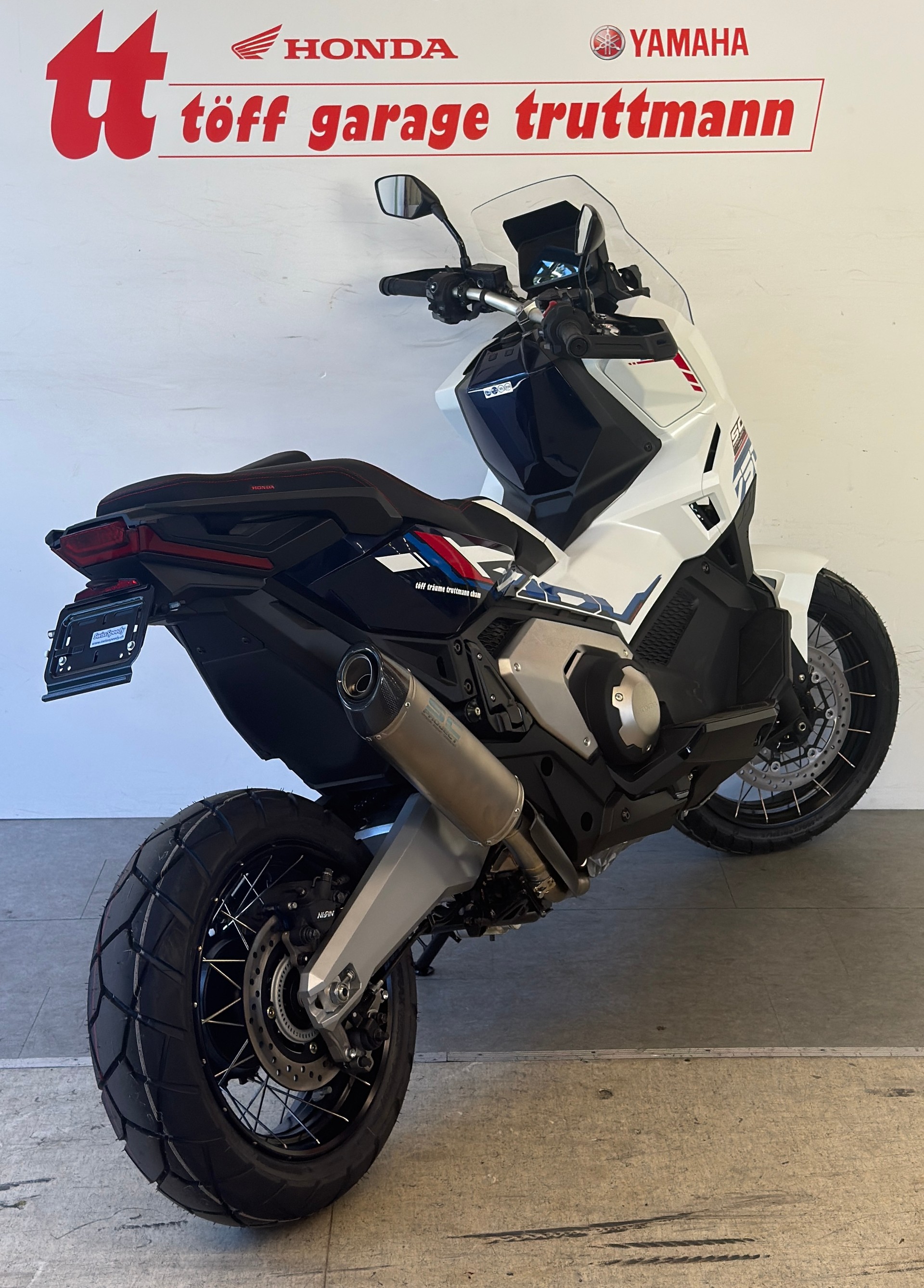 HONDA X-ADV 750 (35kW)-showroom-element-3