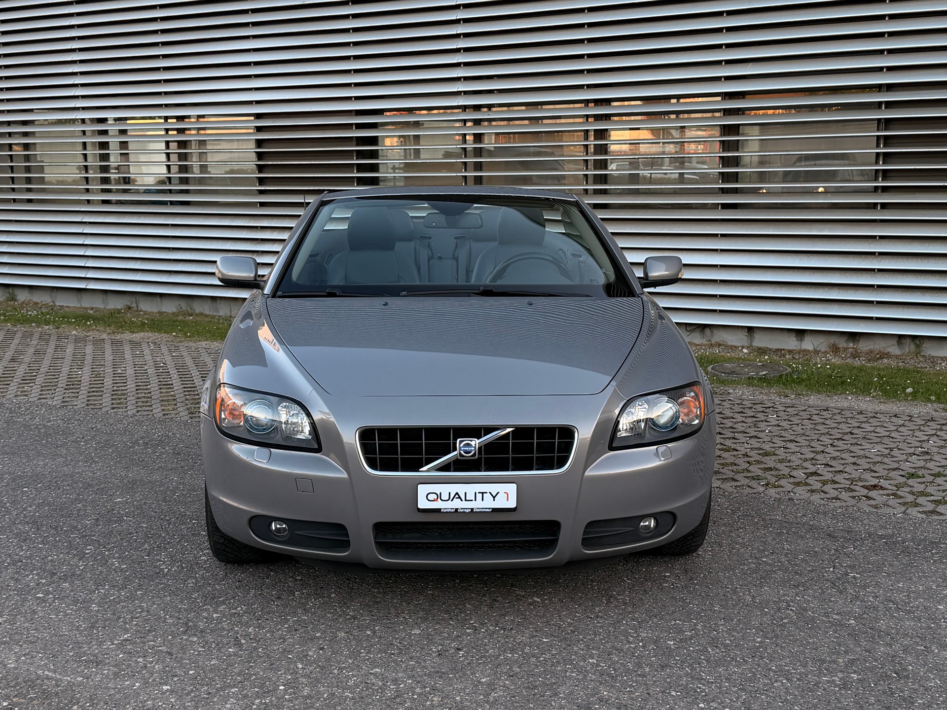 VOLVO C70 T5 Summum FRISCH MFK-image-1