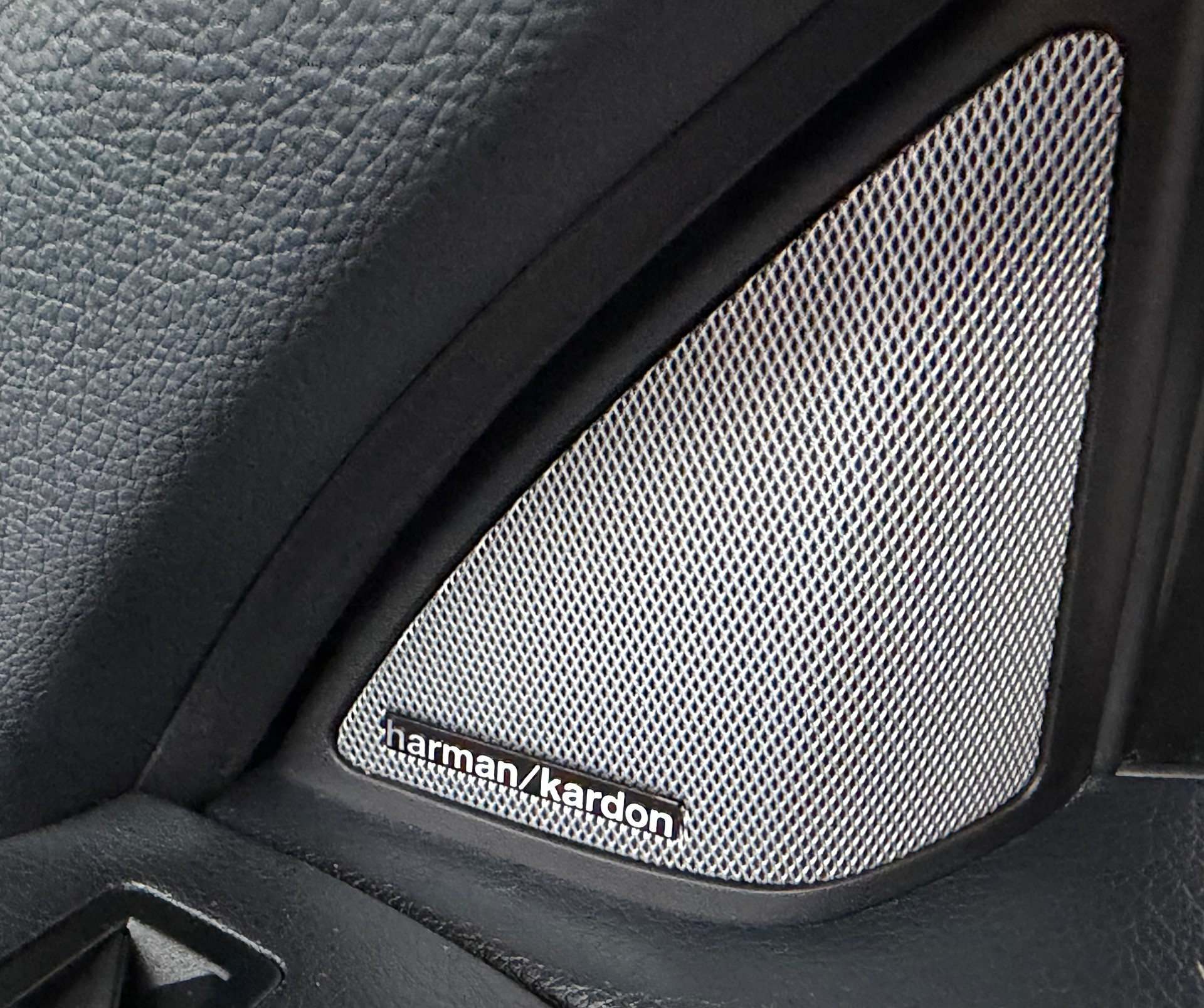 MERCEDES-BENZ E 320 AMG Sport & Styling Paket 7G-Tronic-showroom-element-3