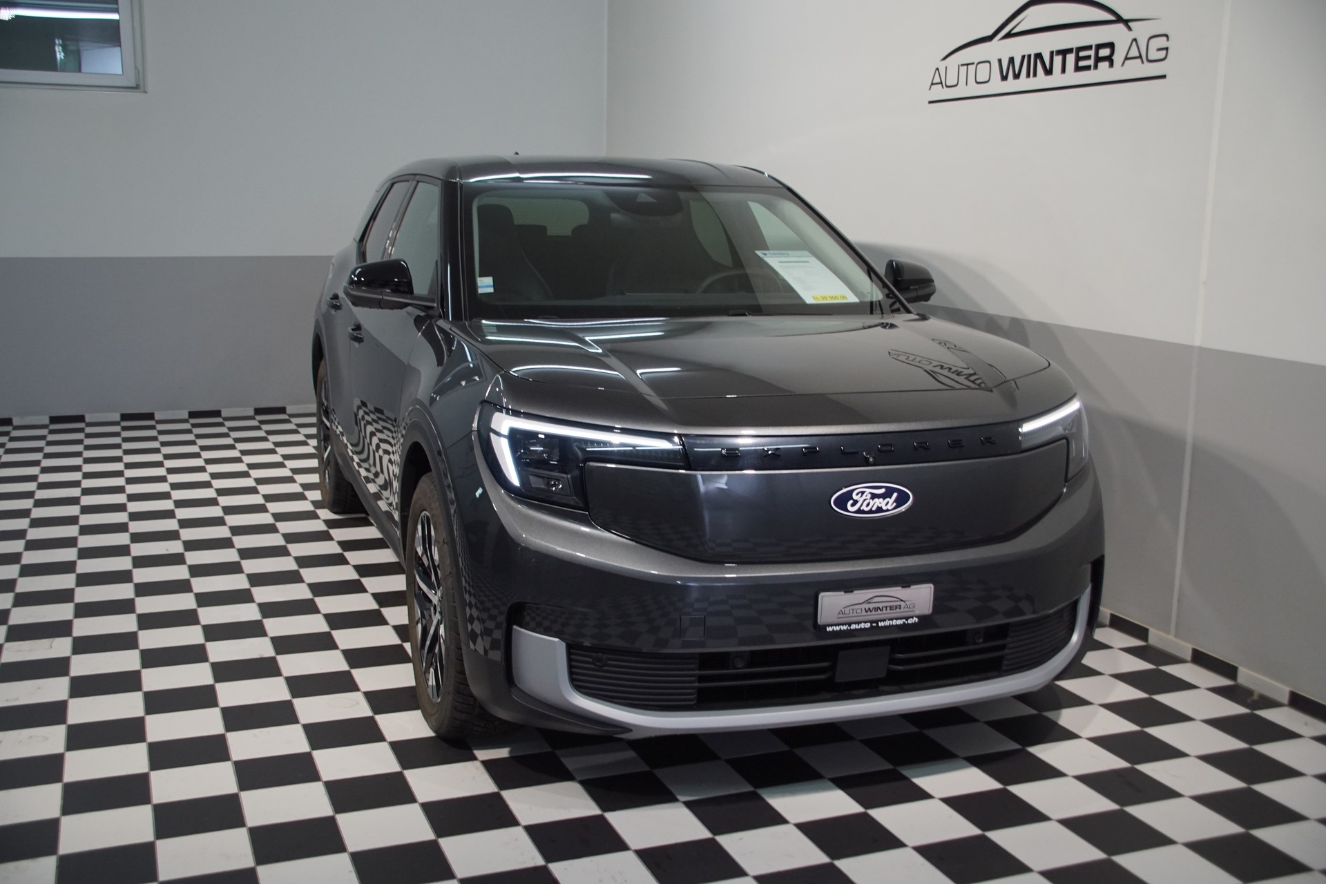 FORD Explorer Elektro 77kWh Dual Extended Range Premium AWD ++SWISS++-image-3