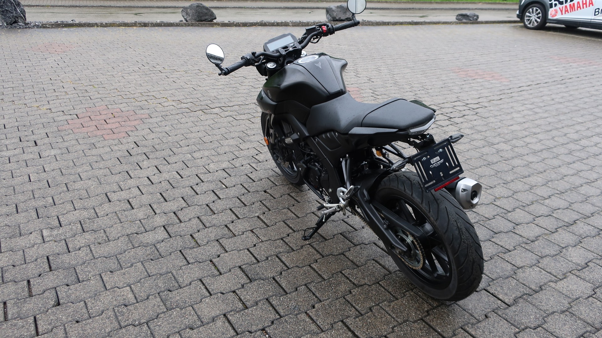 YAMAHA MT-125-showroom-element-2
