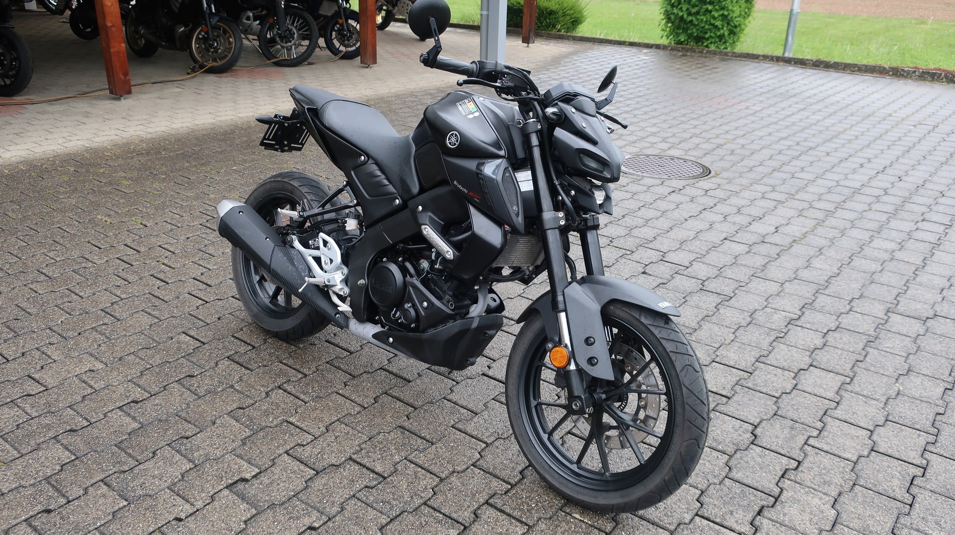 YAMAHA MT-125