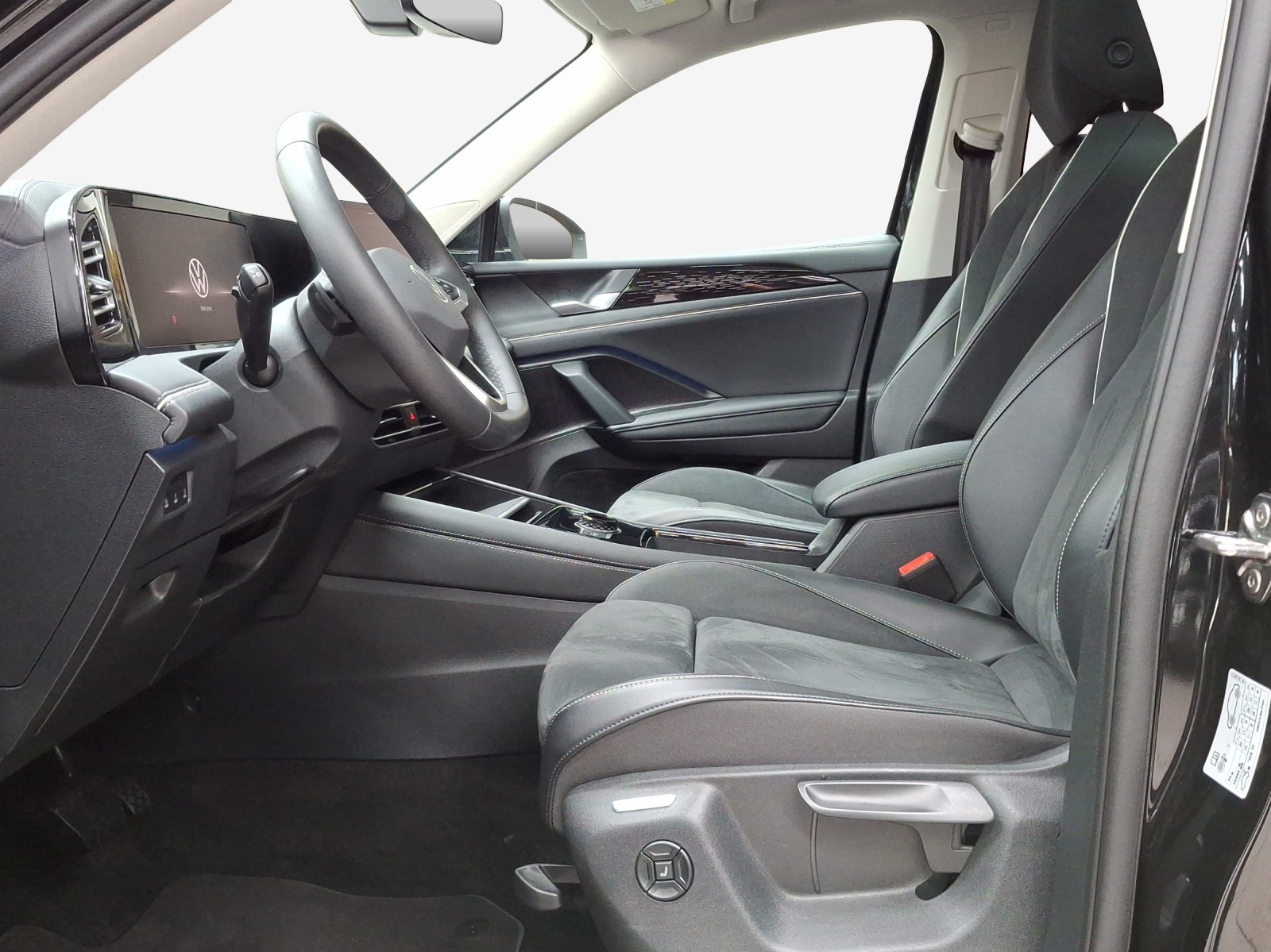 VW Tiguan 2.0 TSI DSG Elegance 4Motion-image-7