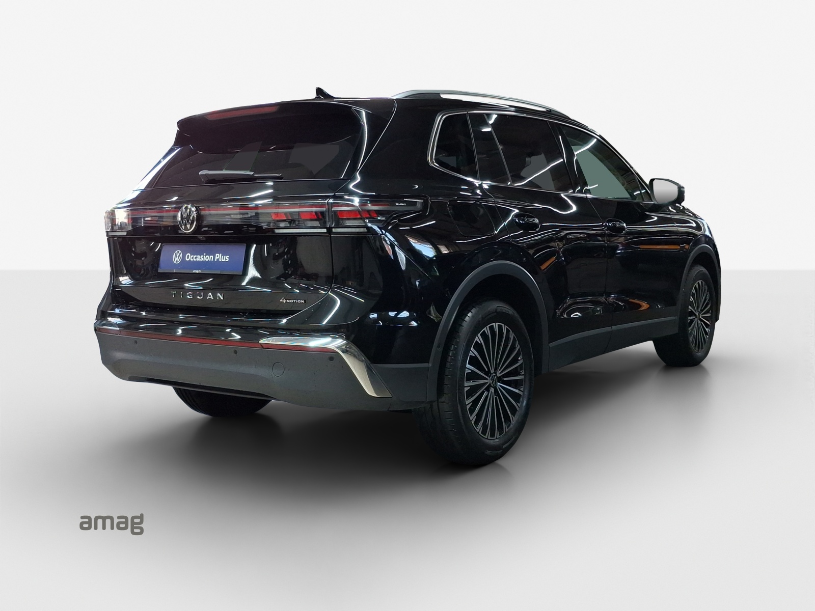 VW Tiguan 2.0 TSI DSG Elegance 4Motion-image-4