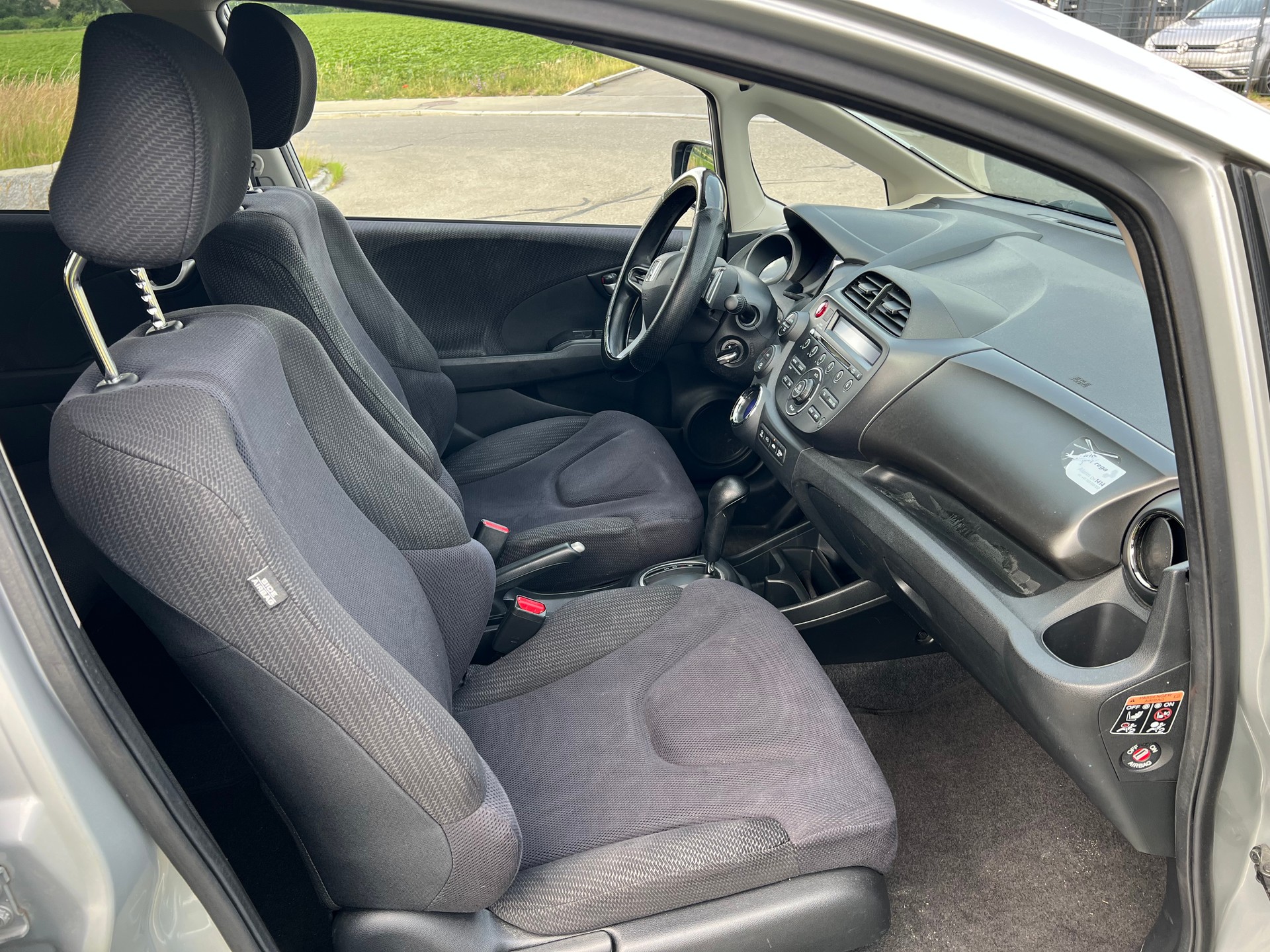 HONDA Jazz 1.3i Hybrid Comfort CVT-image-19