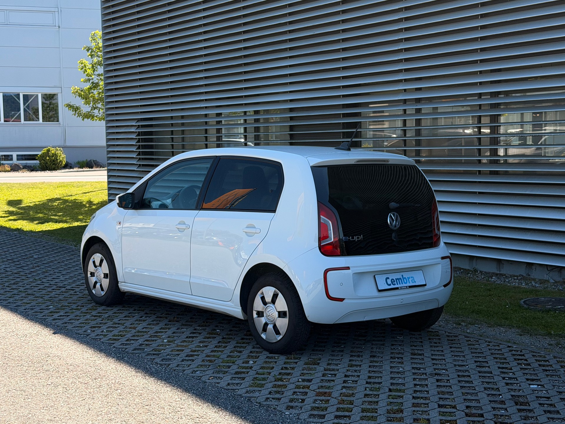 VW e-Up-image-4